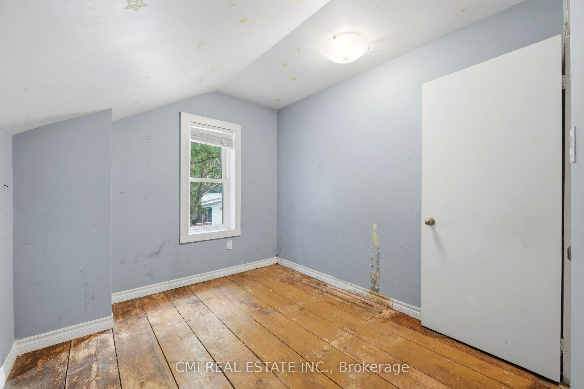12 Argyle Street Property Photo 19