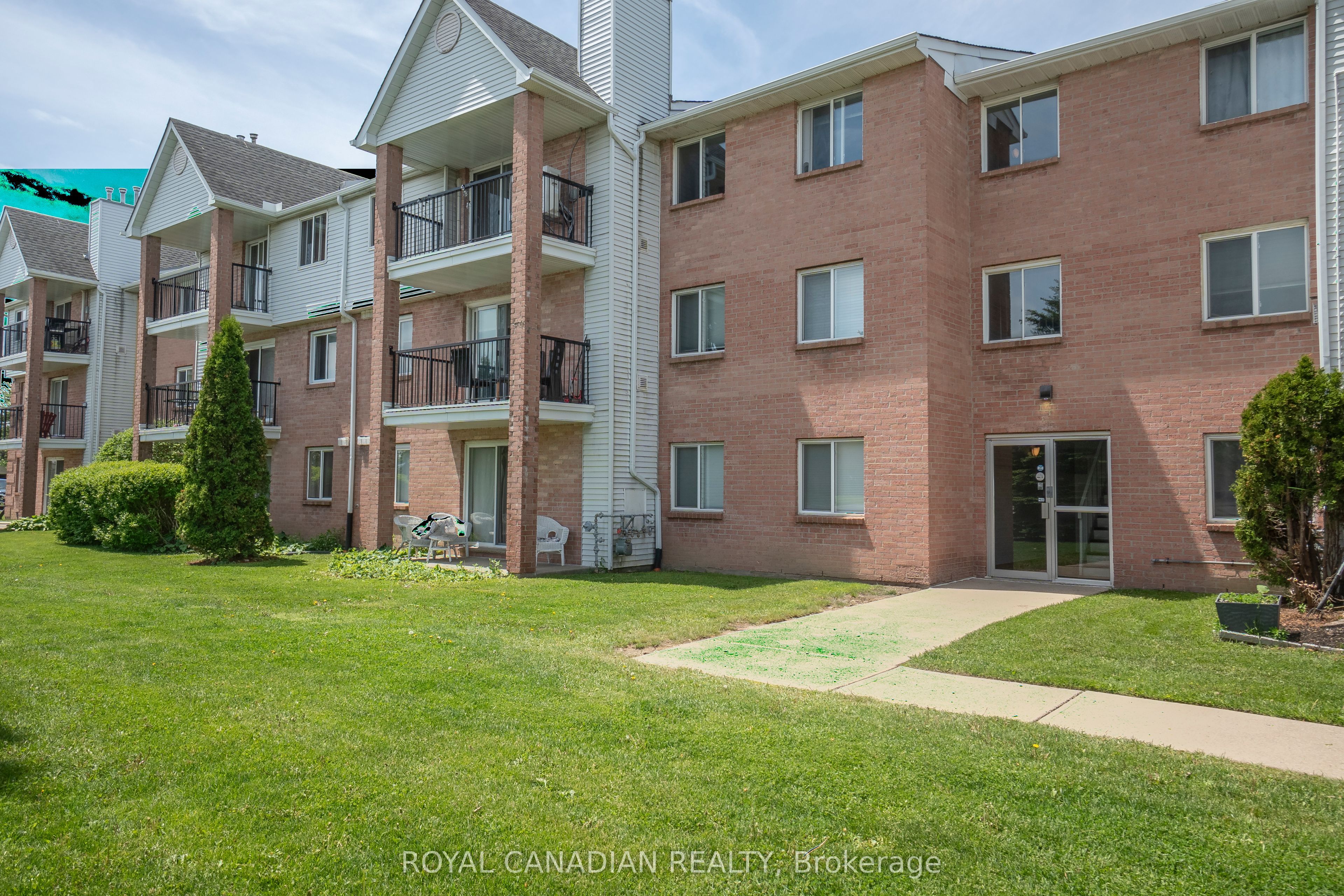 1096 Jalna Boulevard 87 Property Photo 1