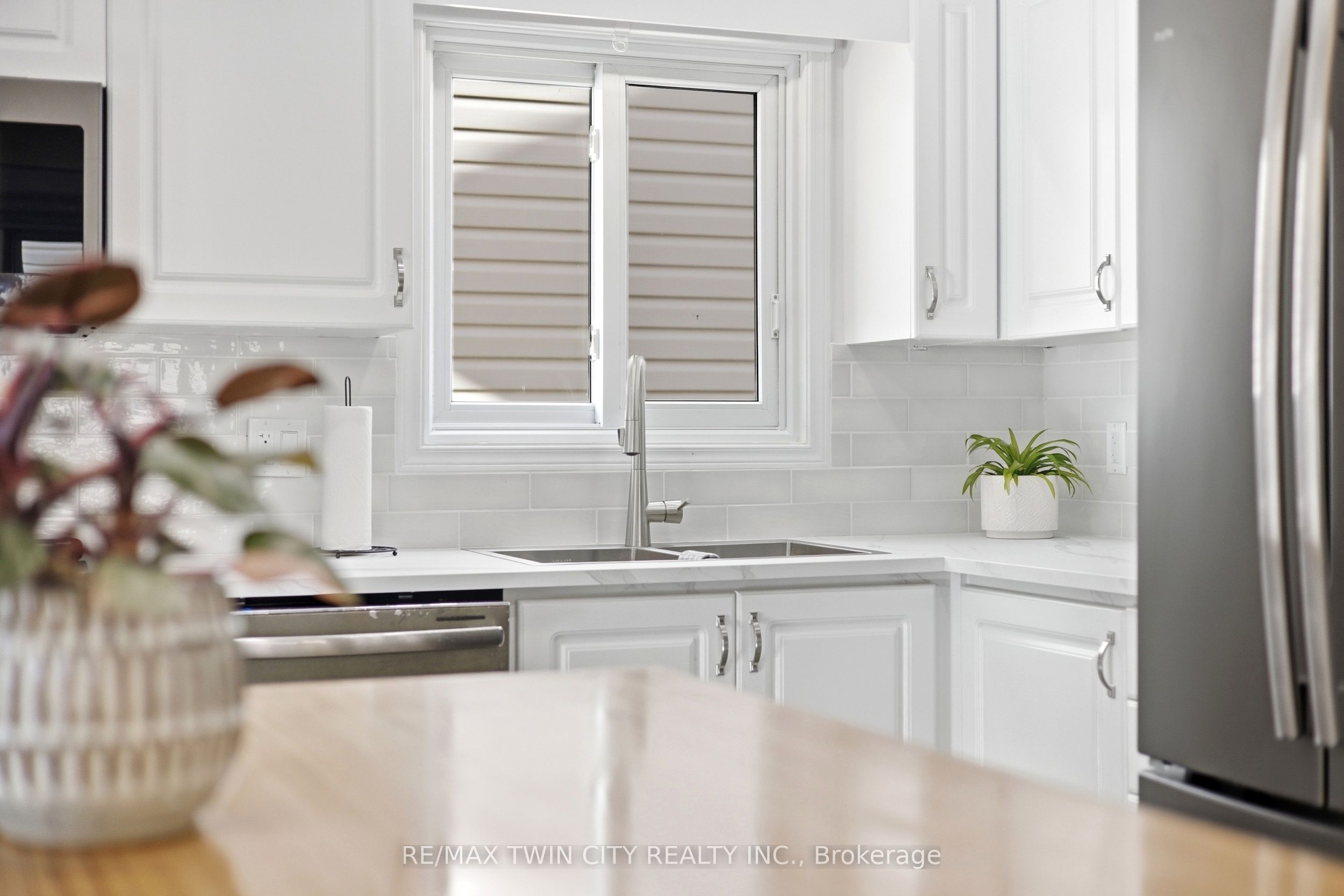 15 Cannes Street Property Photo 6