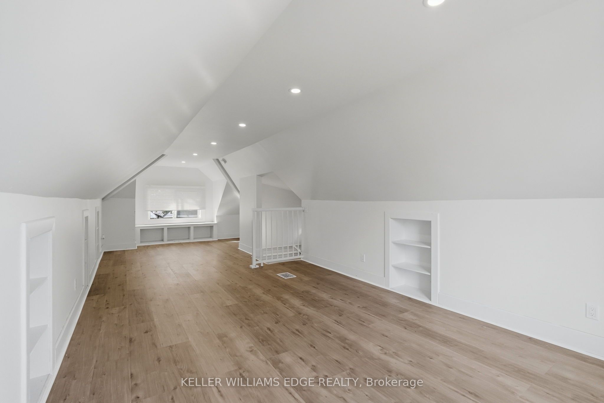 60 Stirton Street Property Photo 33