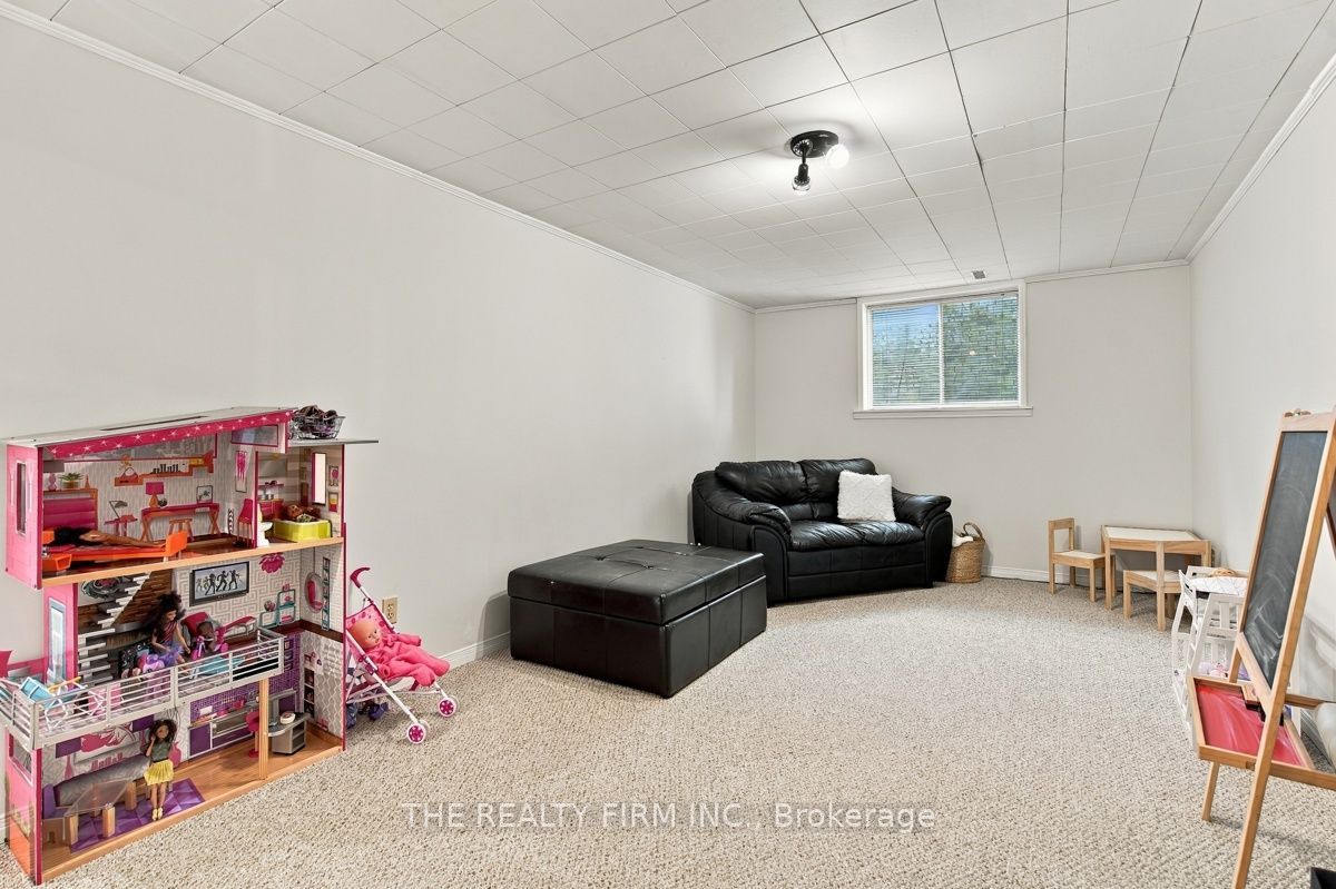 11 Somerset Crescent Property Photo 25