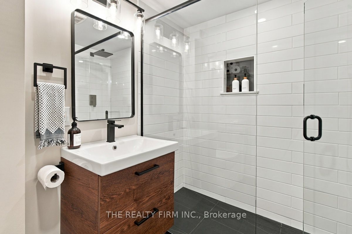 11 Somerset Crescent Property Photo 29