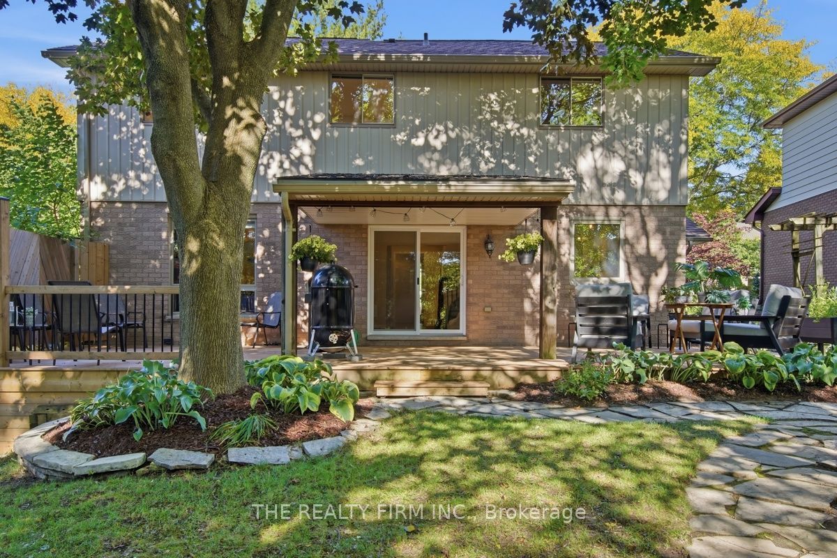11 Somerset Crescent Property Photo 31