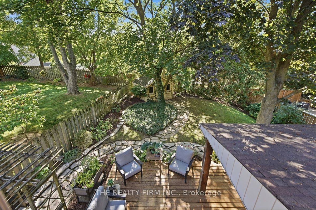 11 Somerset Crescent Property Photo 44