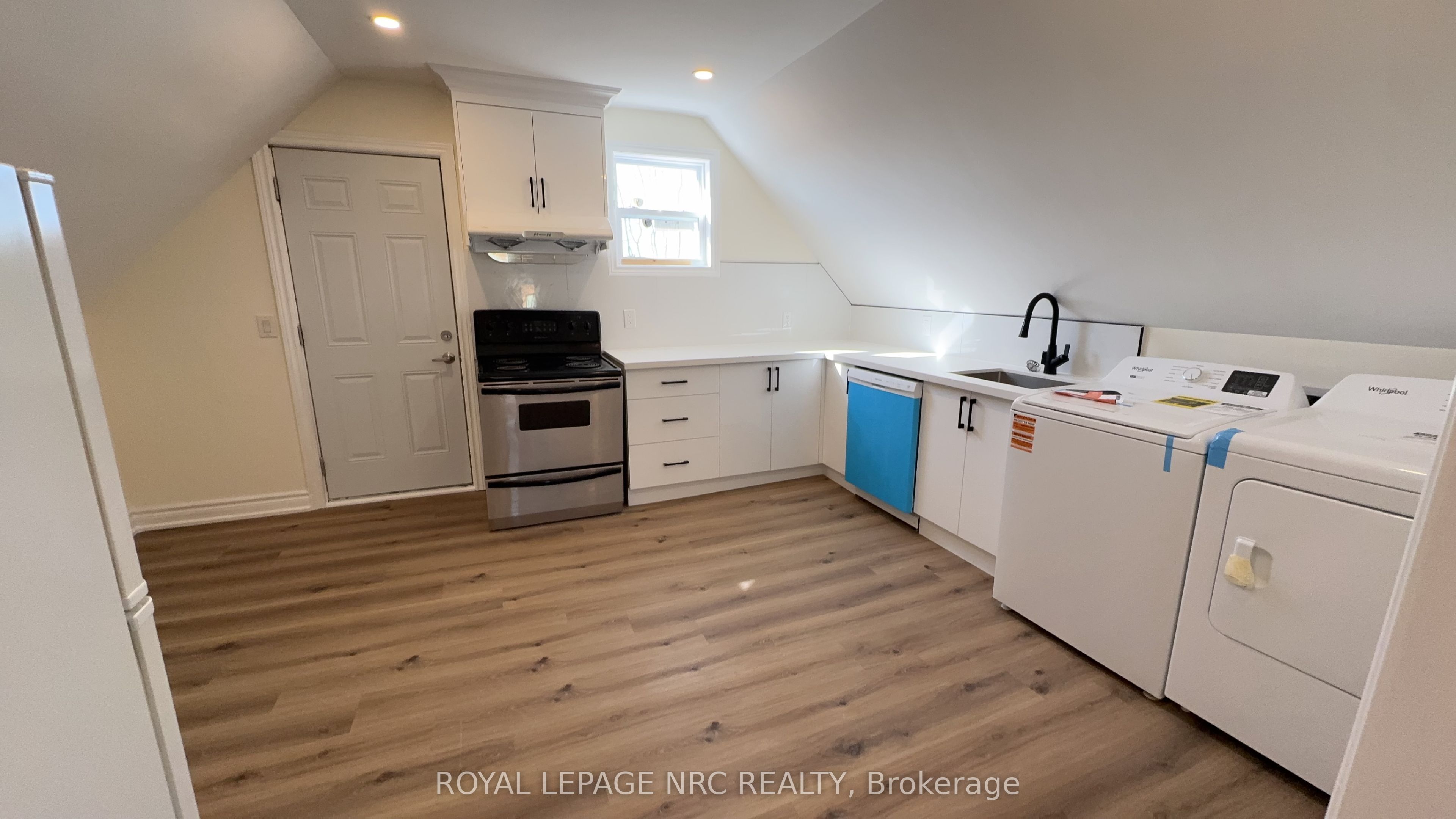 4677 Crysler Avenue Property Photo 35