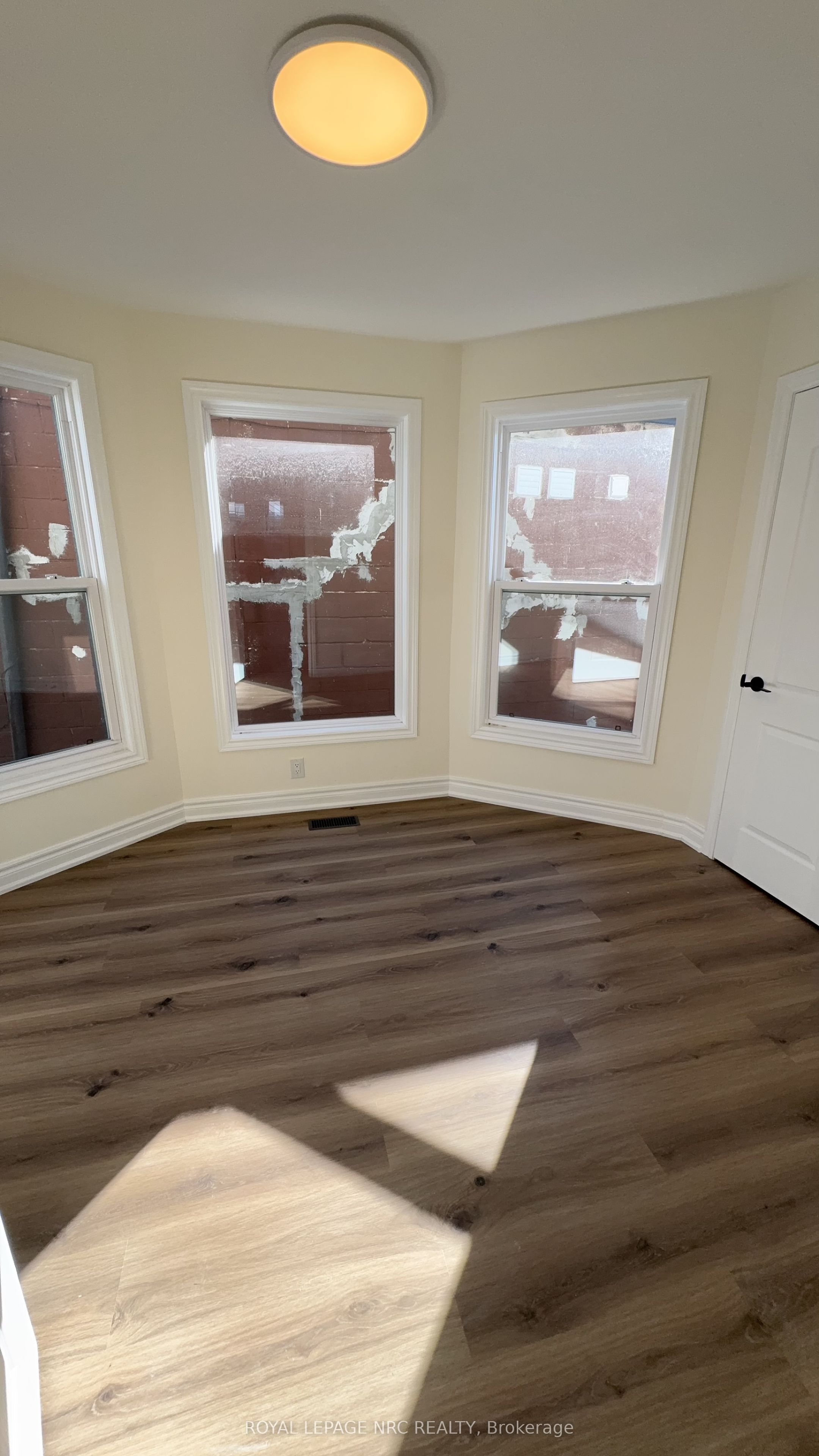 4677 Crysler Avenue Property Photo 41