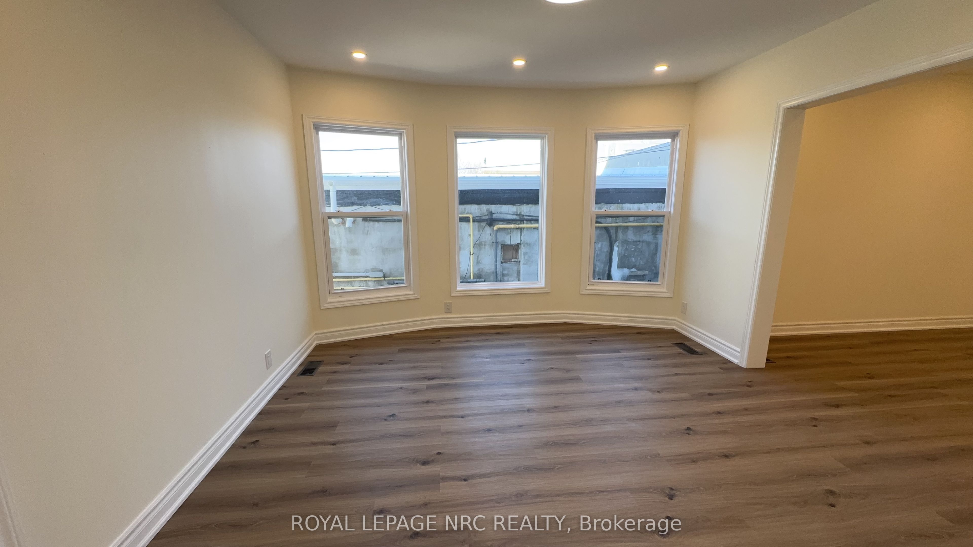 4677 Crysler Avenue Property Photo 44