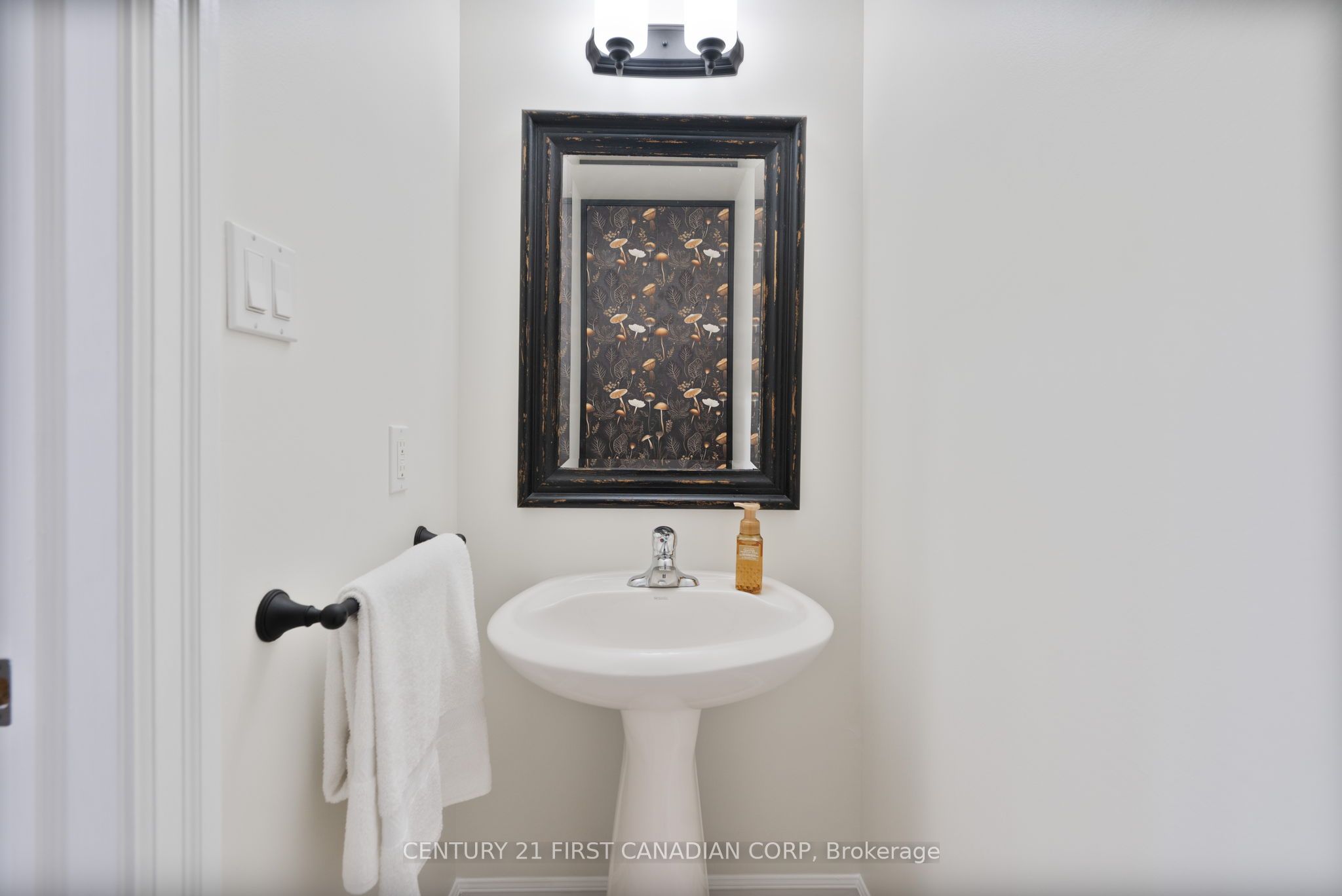 1625 Shore Road Property Photo 16
