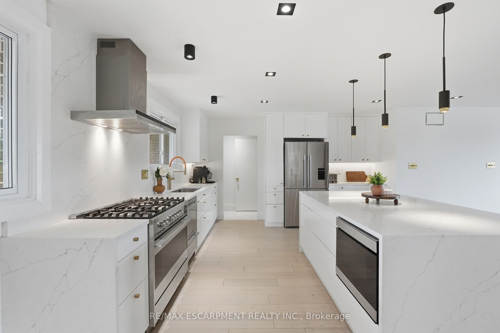 9 Donlea Drive Property Photo 8