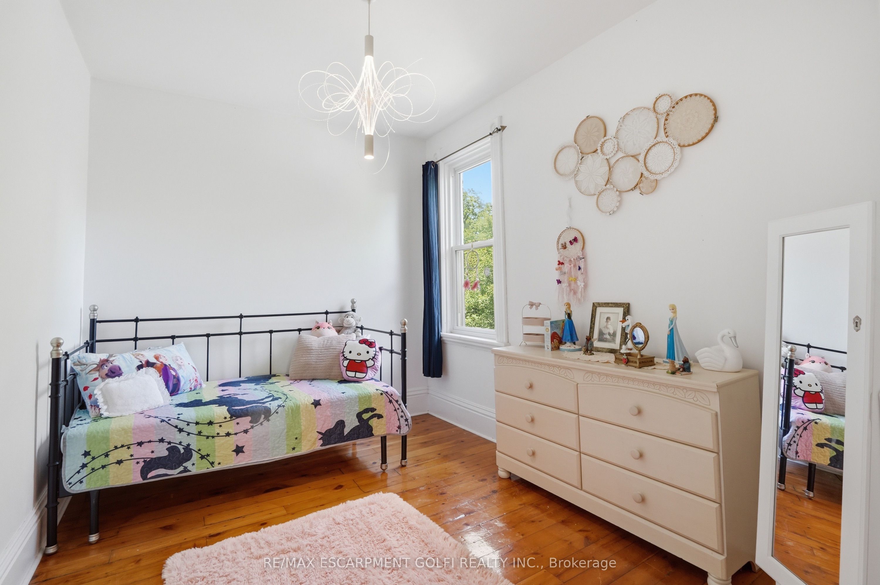 86 Oak Street Property Photo 14