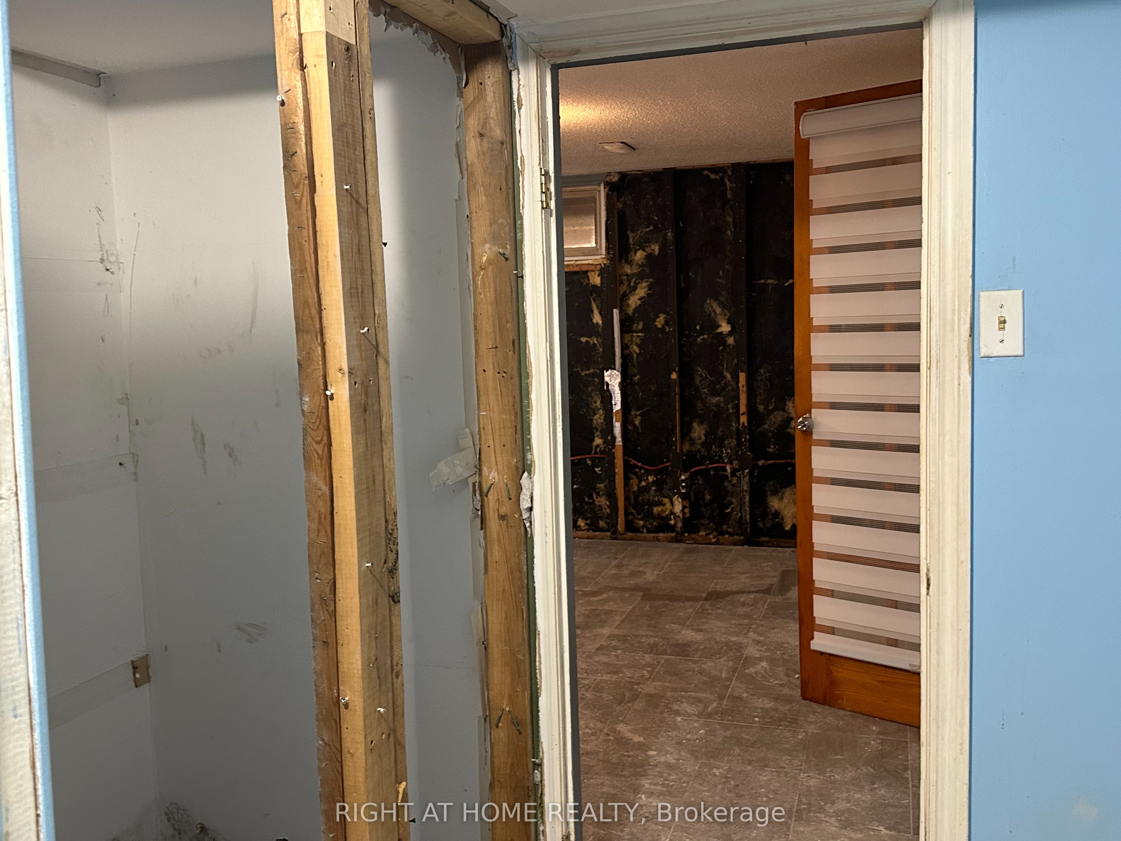 24 Largo Crescent S Property Photo 44
