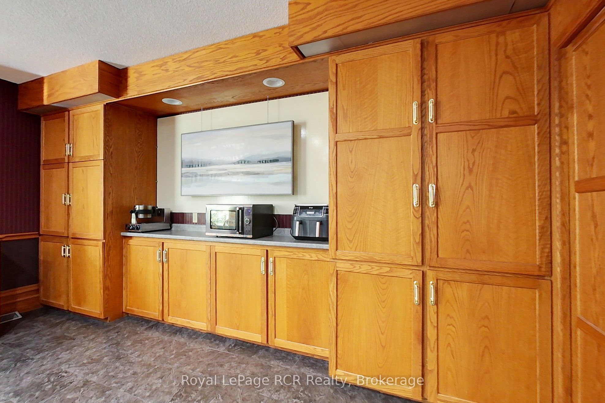 130 John Street Property Photo 13