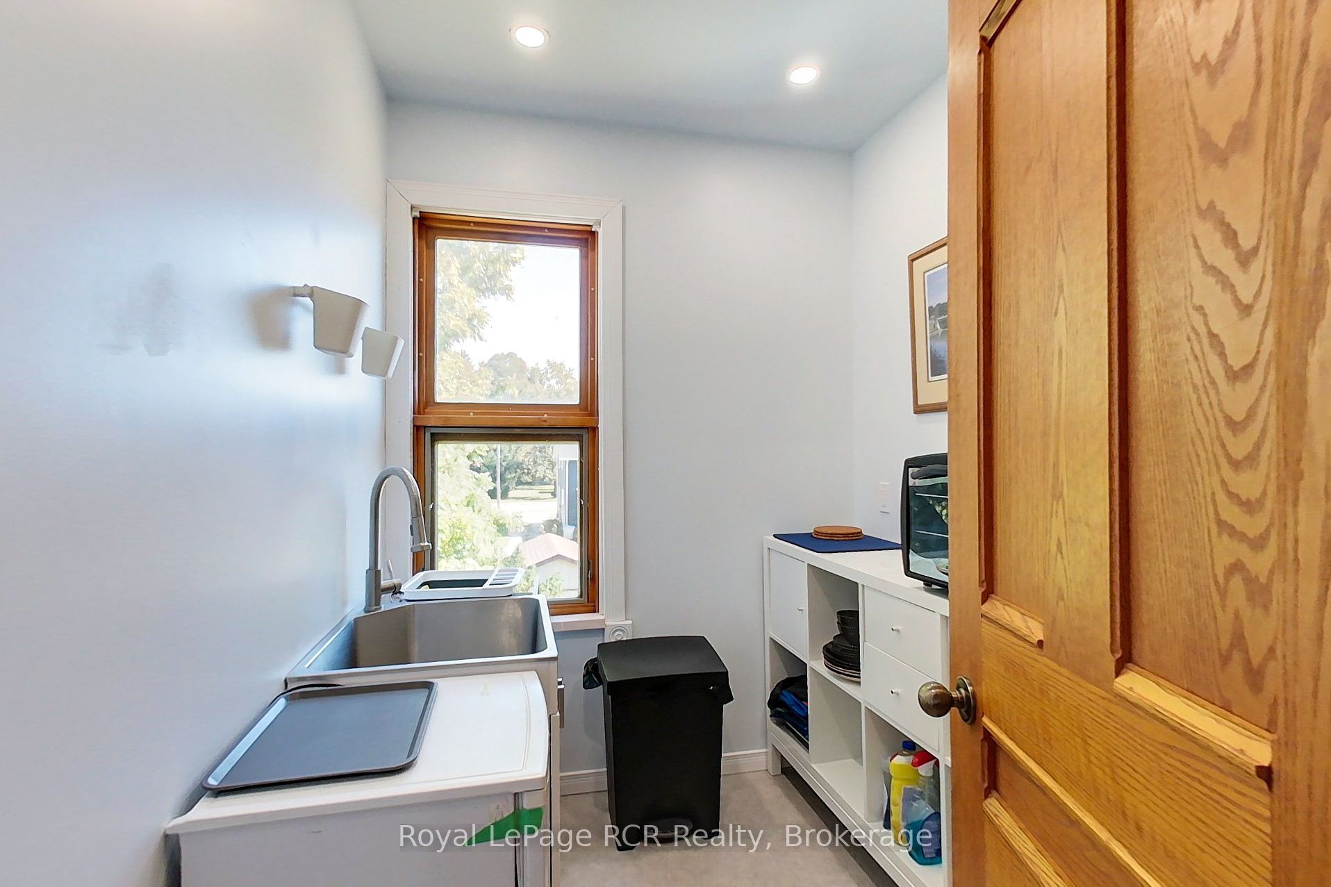 130 John Street Property Photo 40