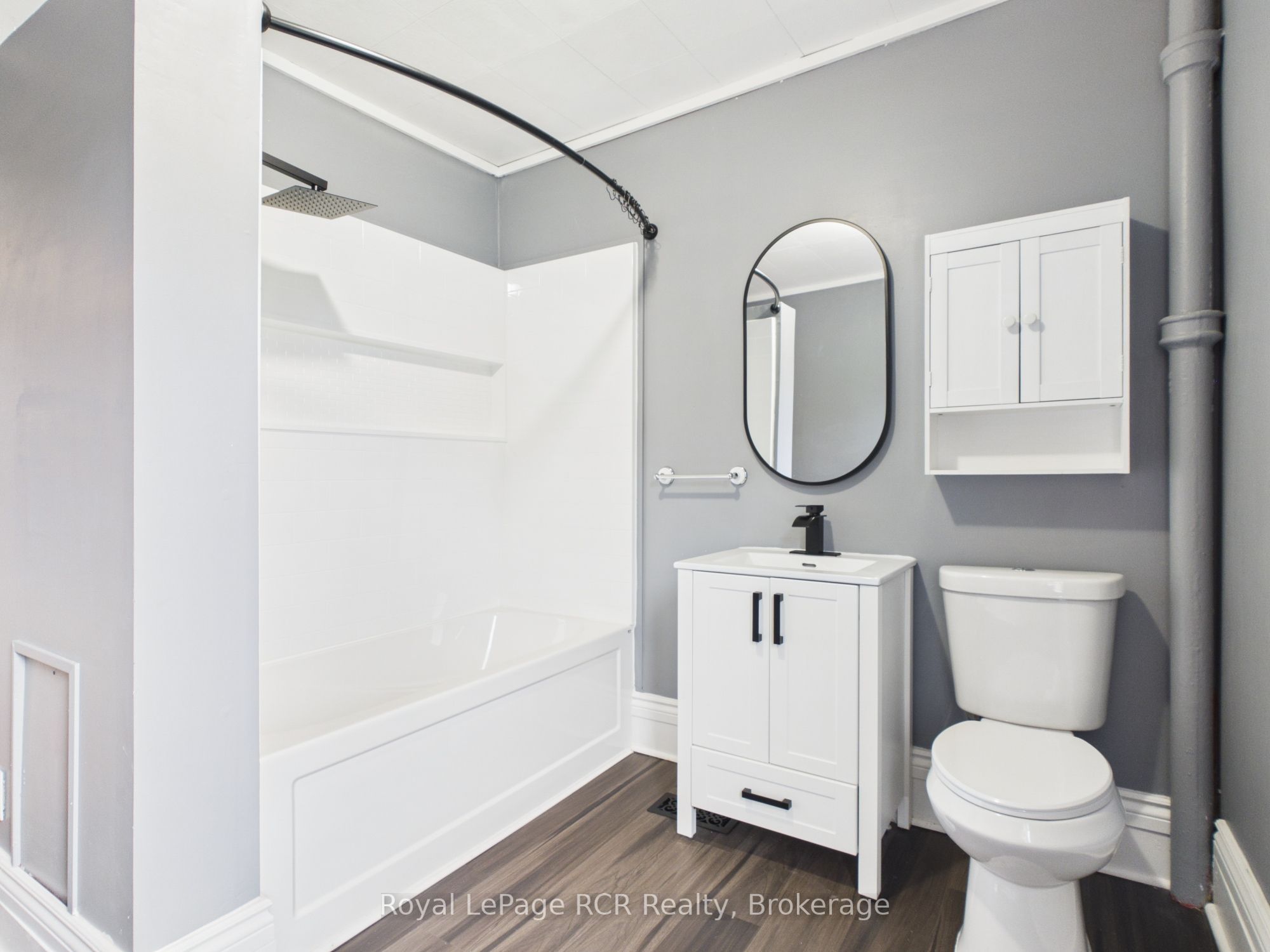 494 16th Street W Property Photo 22