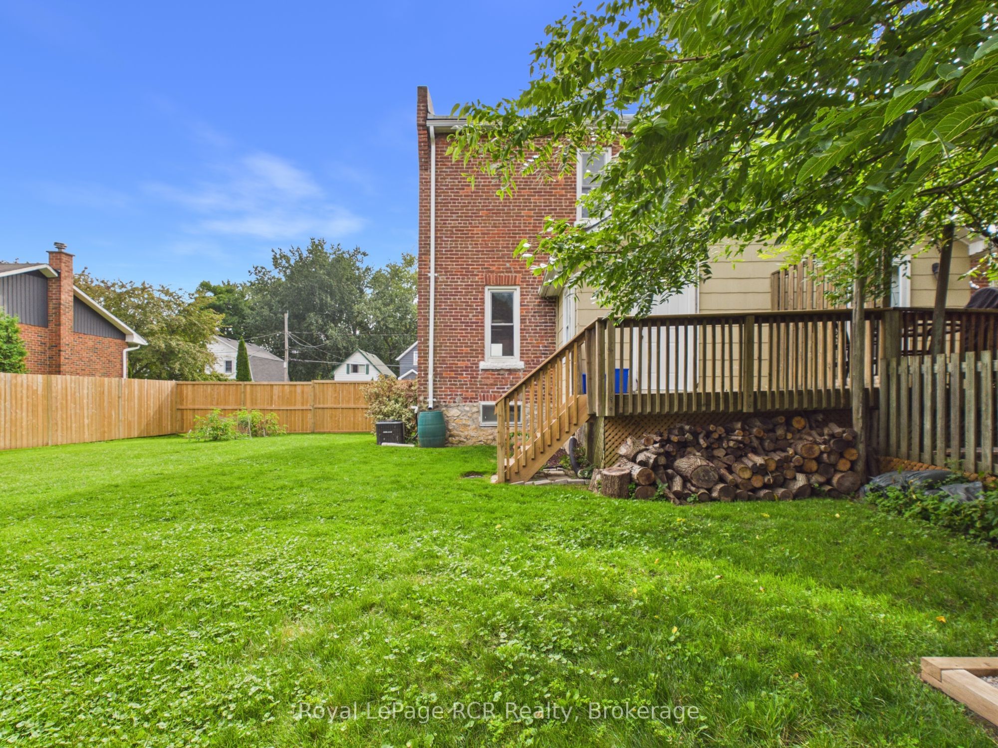 494 16th Street W Property Photo 28