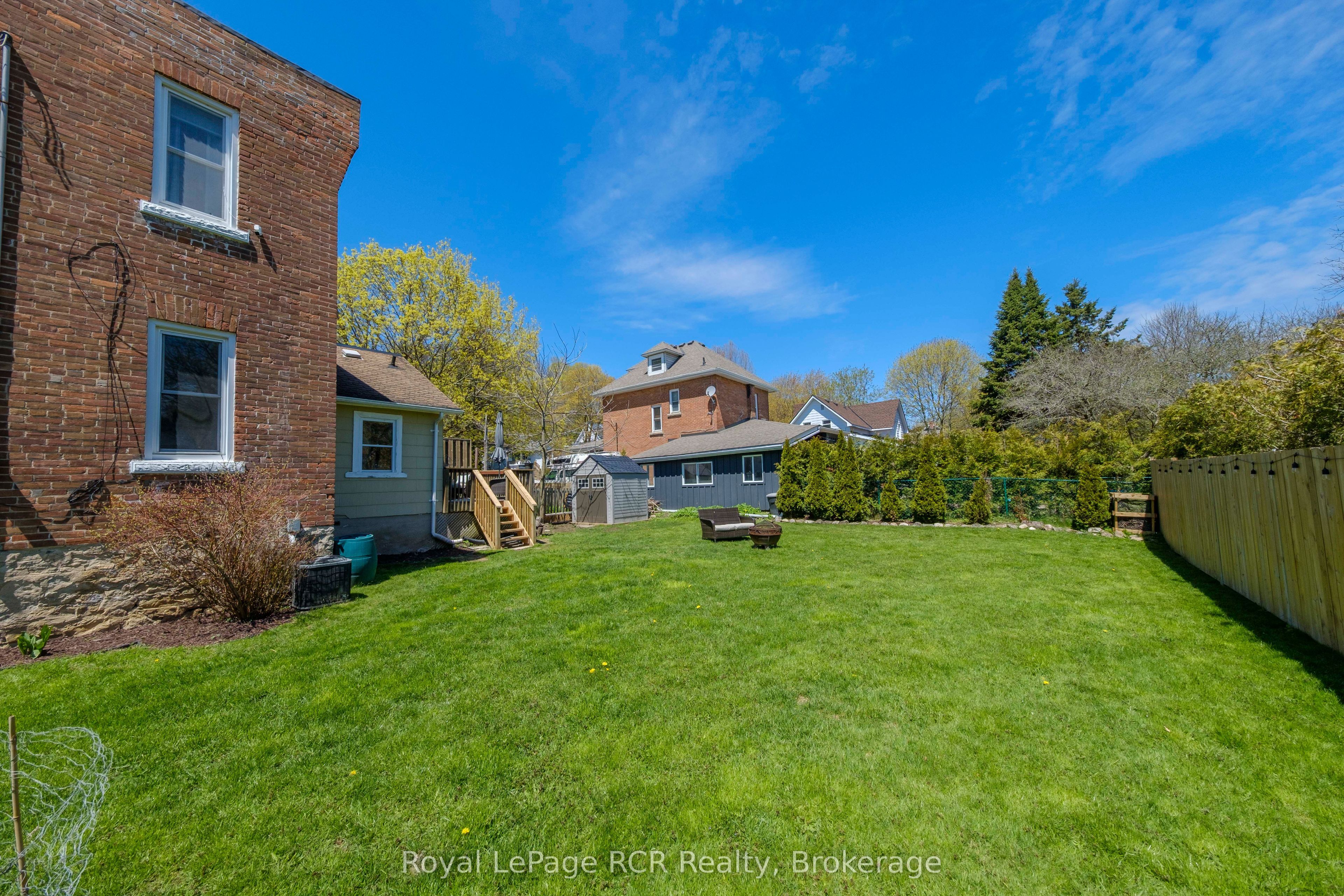 494 16th Street W Property Photo 29