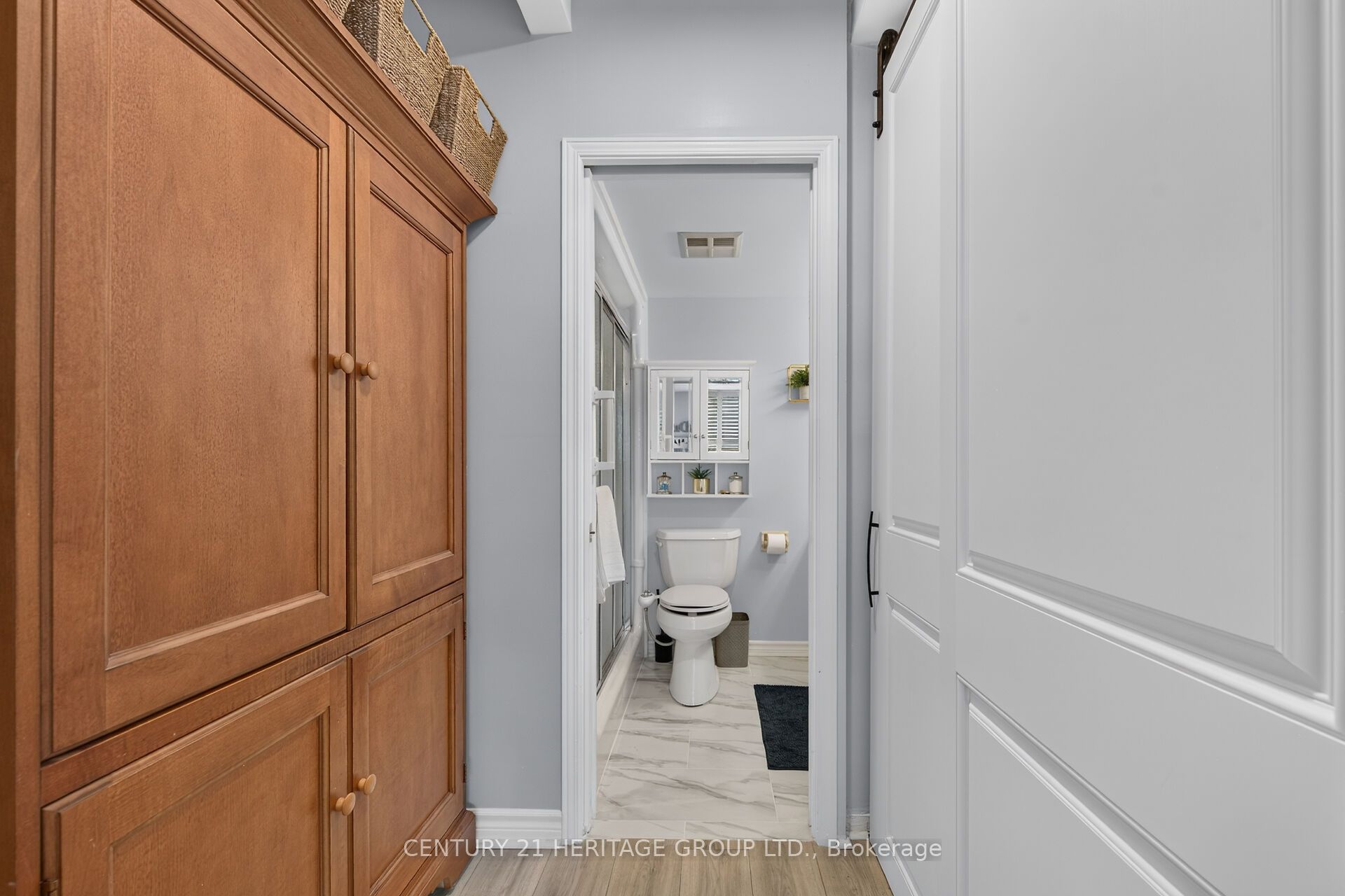 28 Robinson Street N 101 Property Photo 43