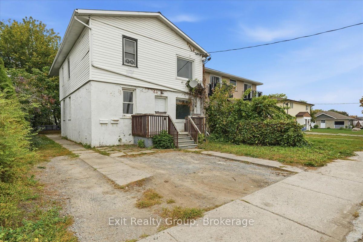 167 Marmora Street Property Photo 3