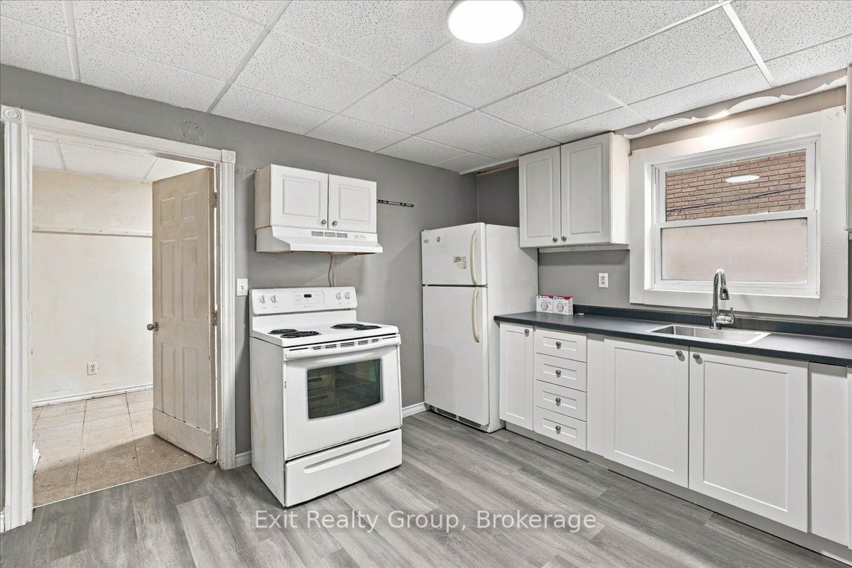 167 Marmora Street Property Photo 6
