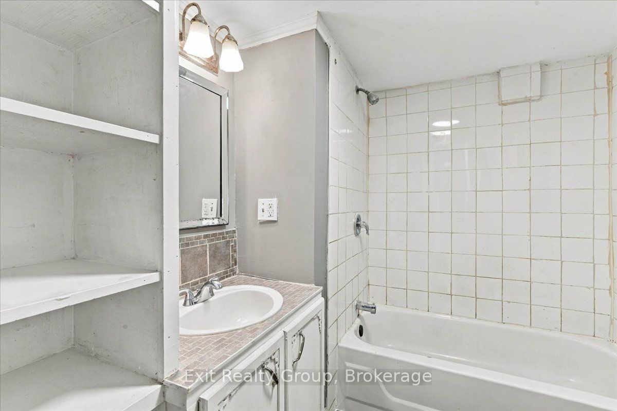 167 Marmora Street Property Photo 13