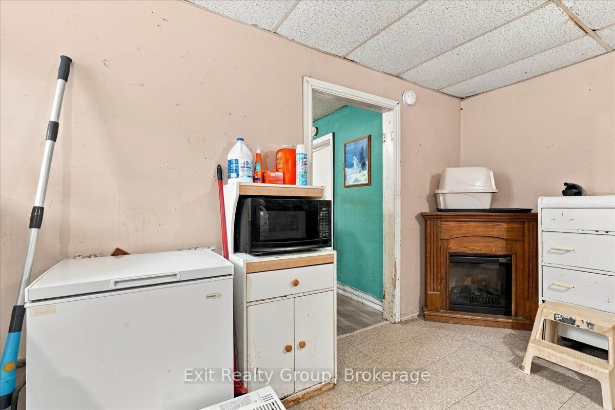 167 Marmora Street Property Photo 32