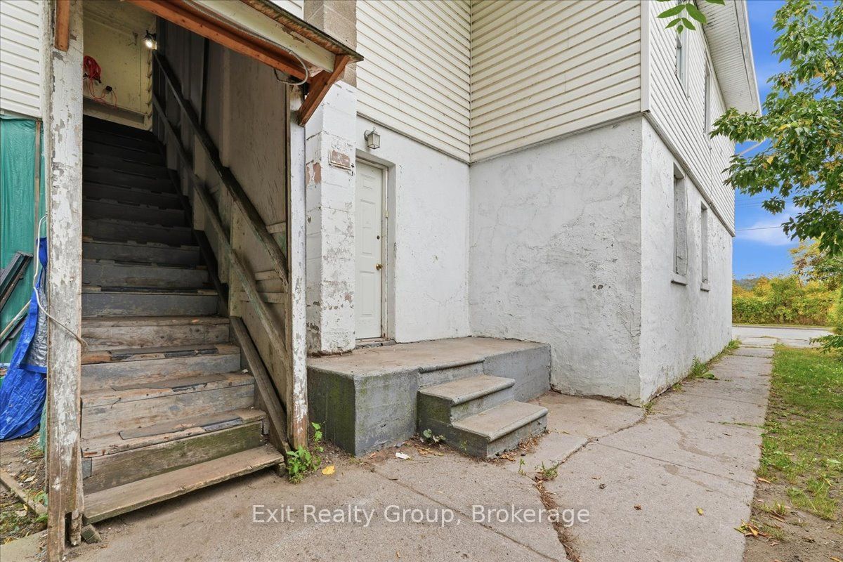 167 Marmora Street Property Photo 35