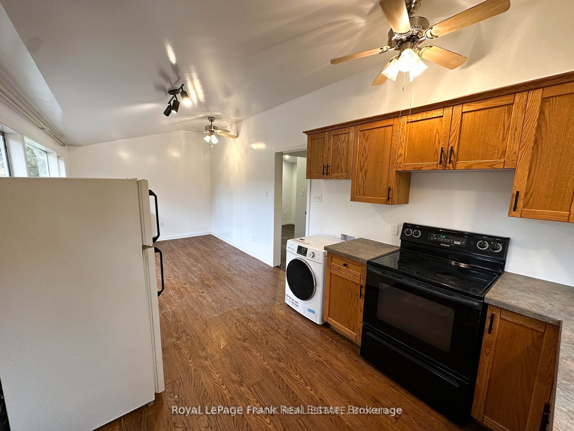 292 Edwina Drive Property Photo 12