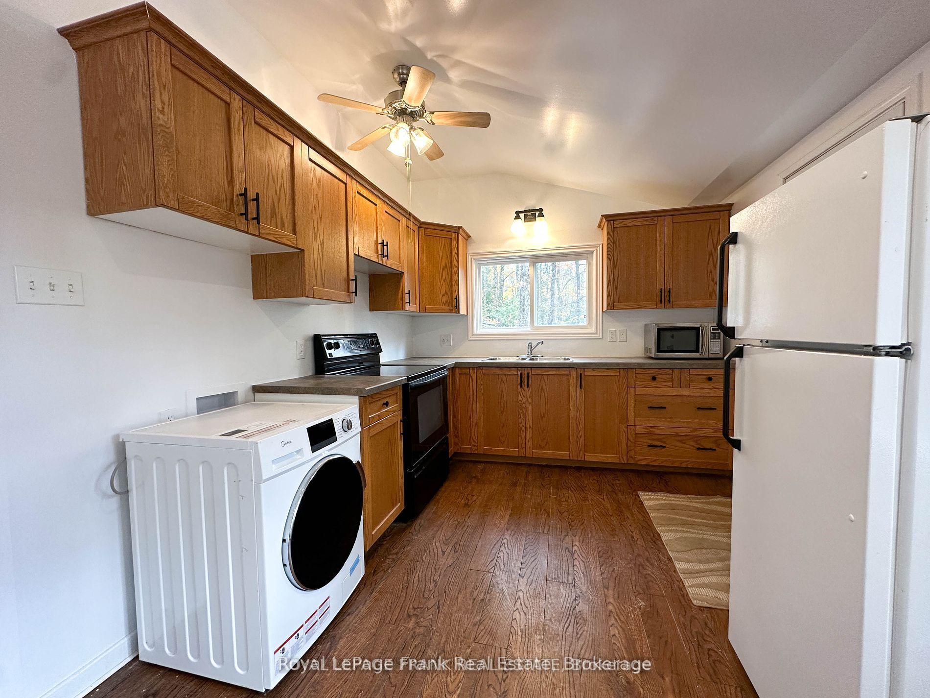 292 Edwina Drive Property Photo 13