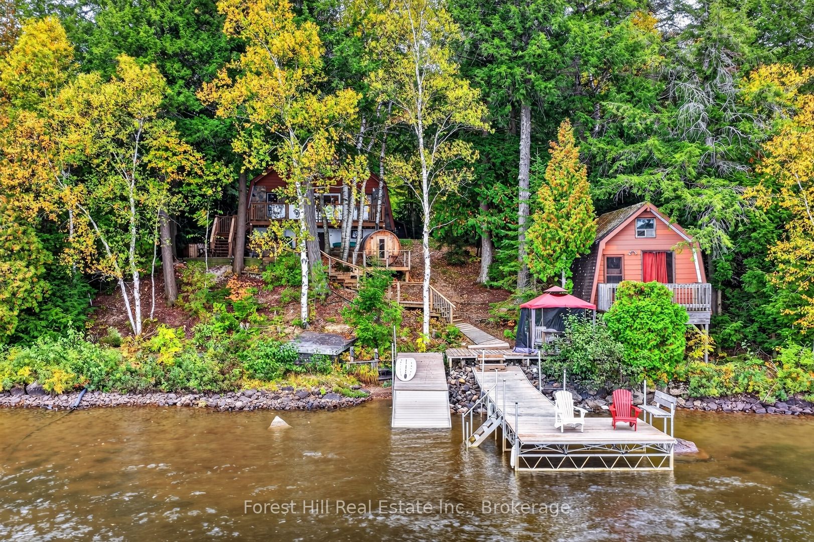 136 Rock Point Road Property Photo 4