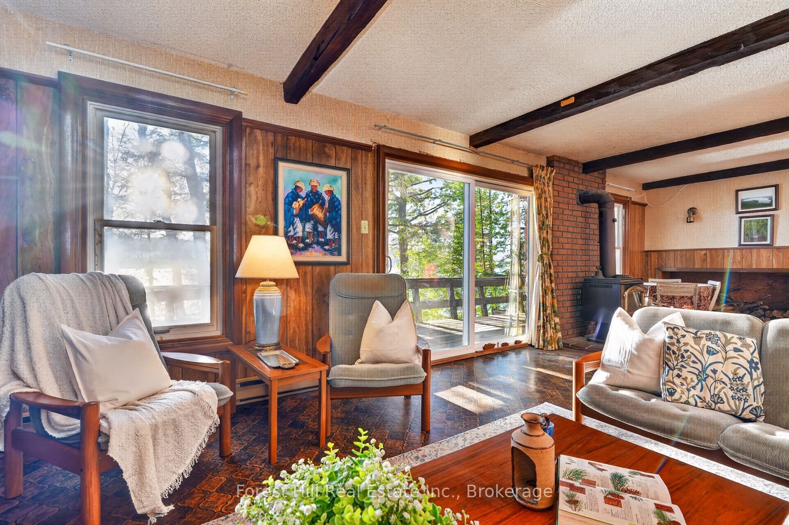 136 Rock Point Road Property Photo 8