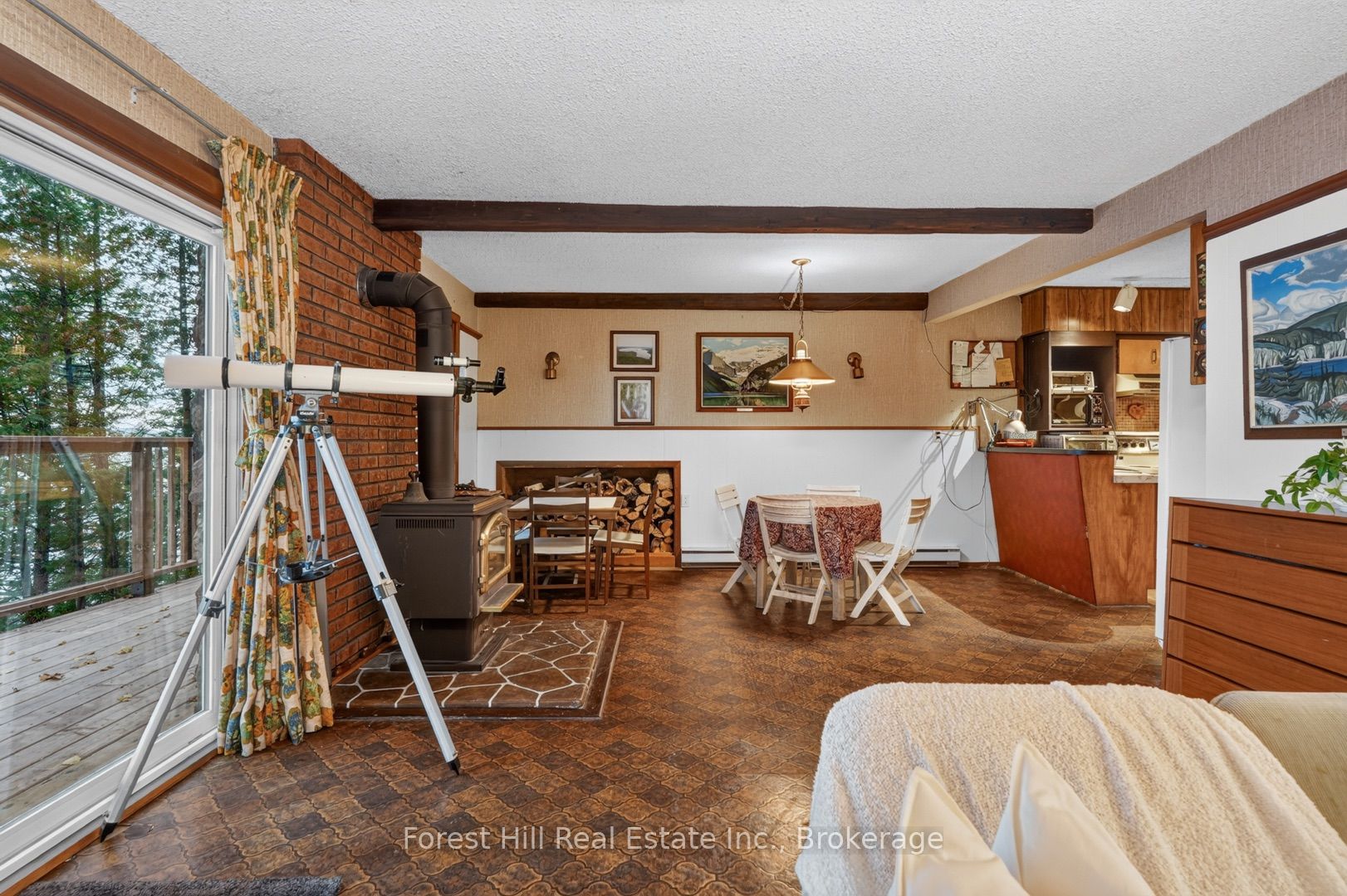 136 Rock Point Road Property Photo 15