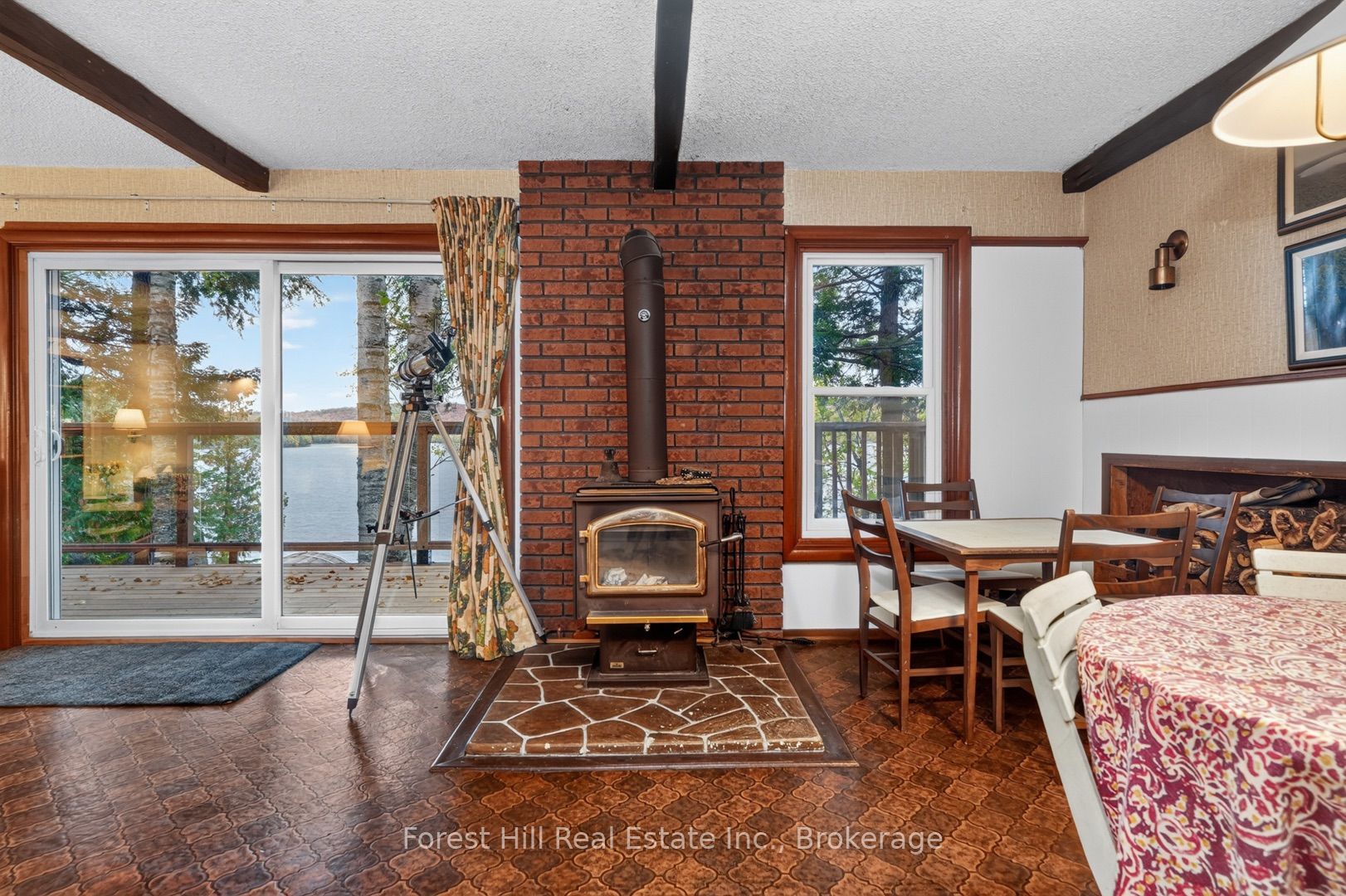 136 Rock Point Road Property Photo 17