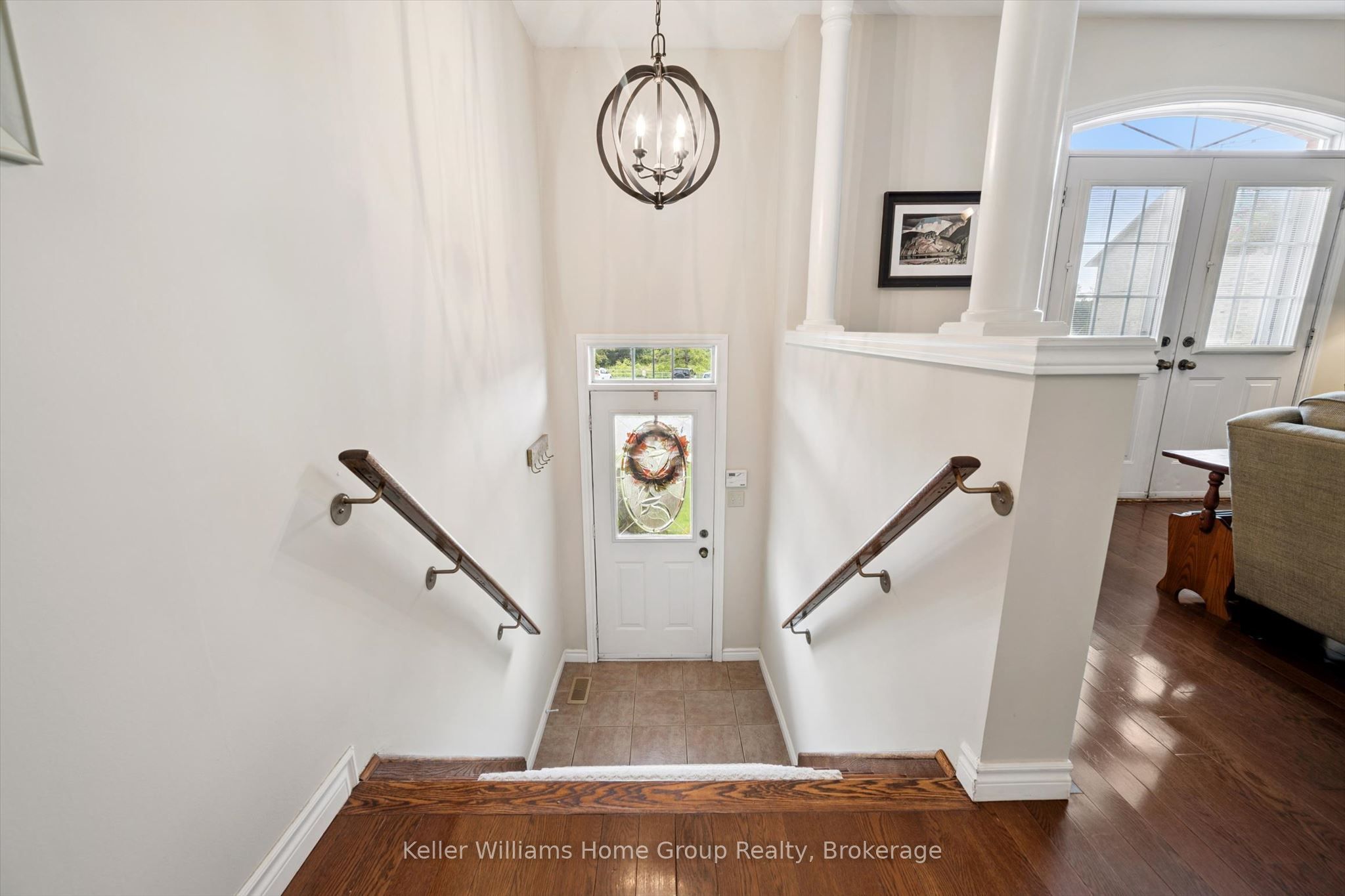 487 St Andrew Street E Property Photo 4