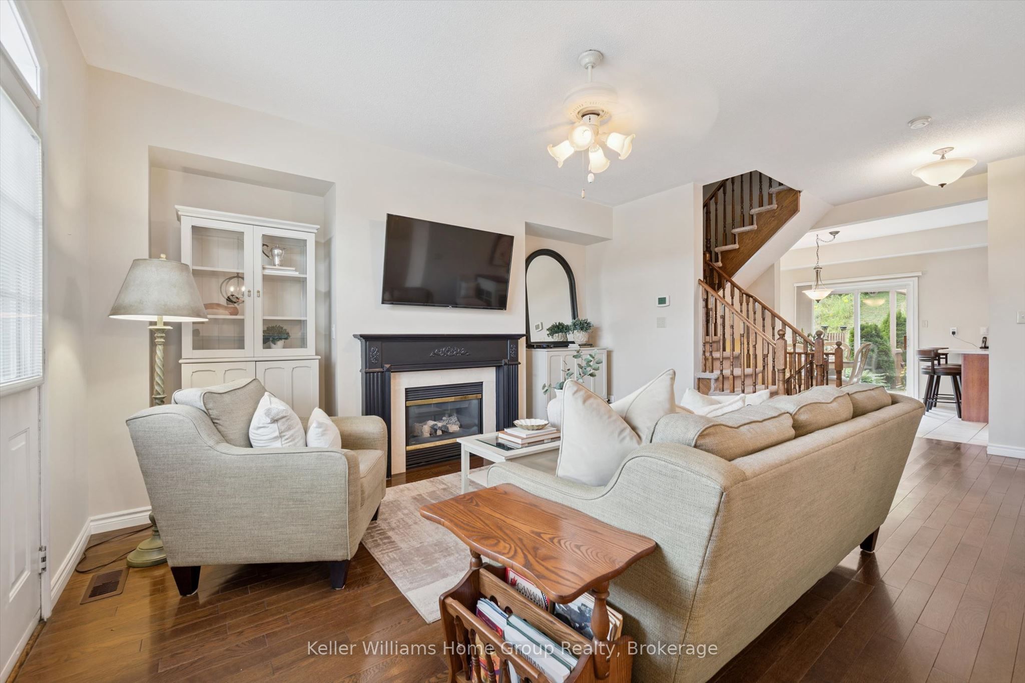 487 St Andrew Street E Property Photo 7