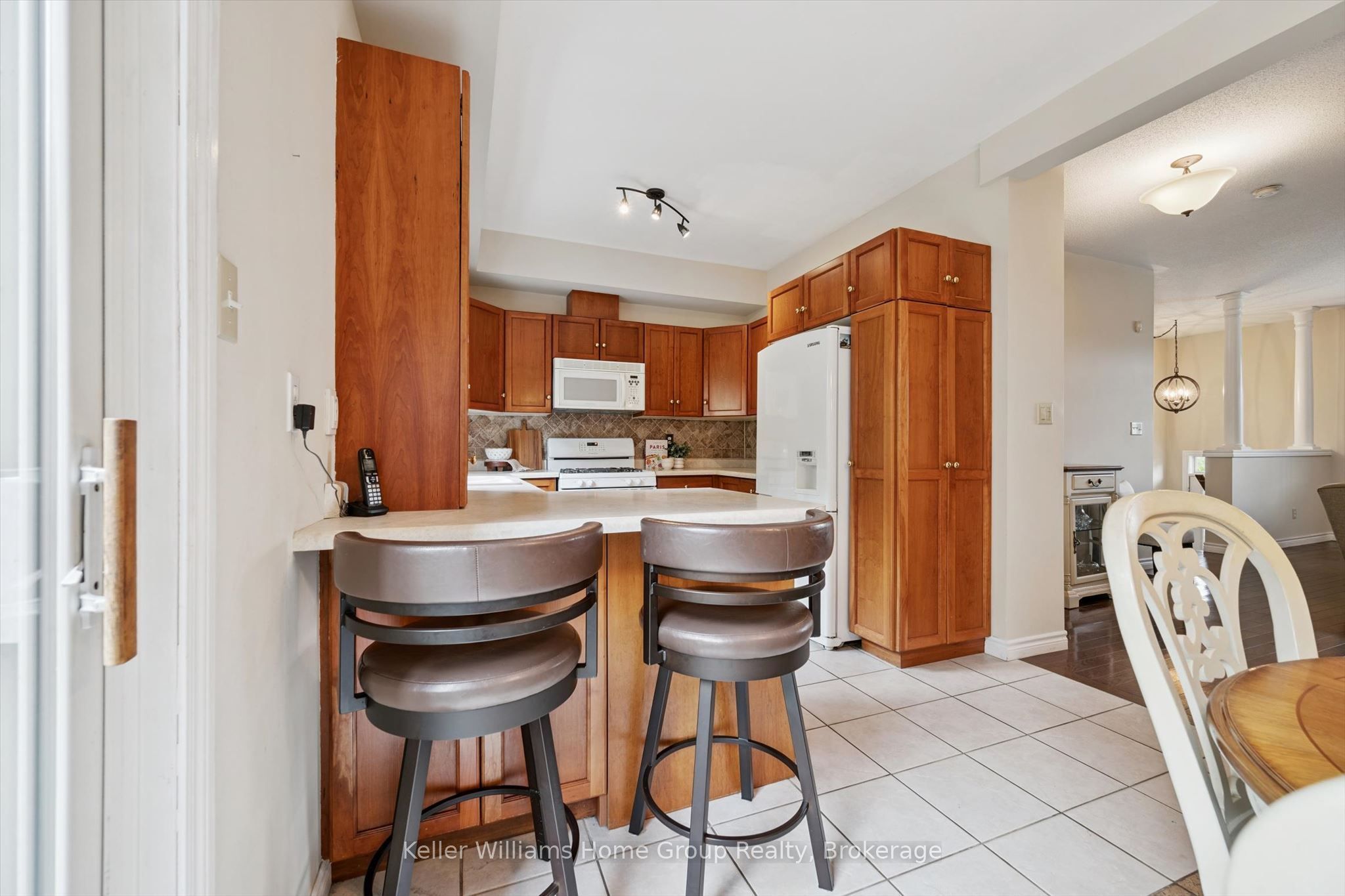 487 St Andrew Street E Property Photo 13