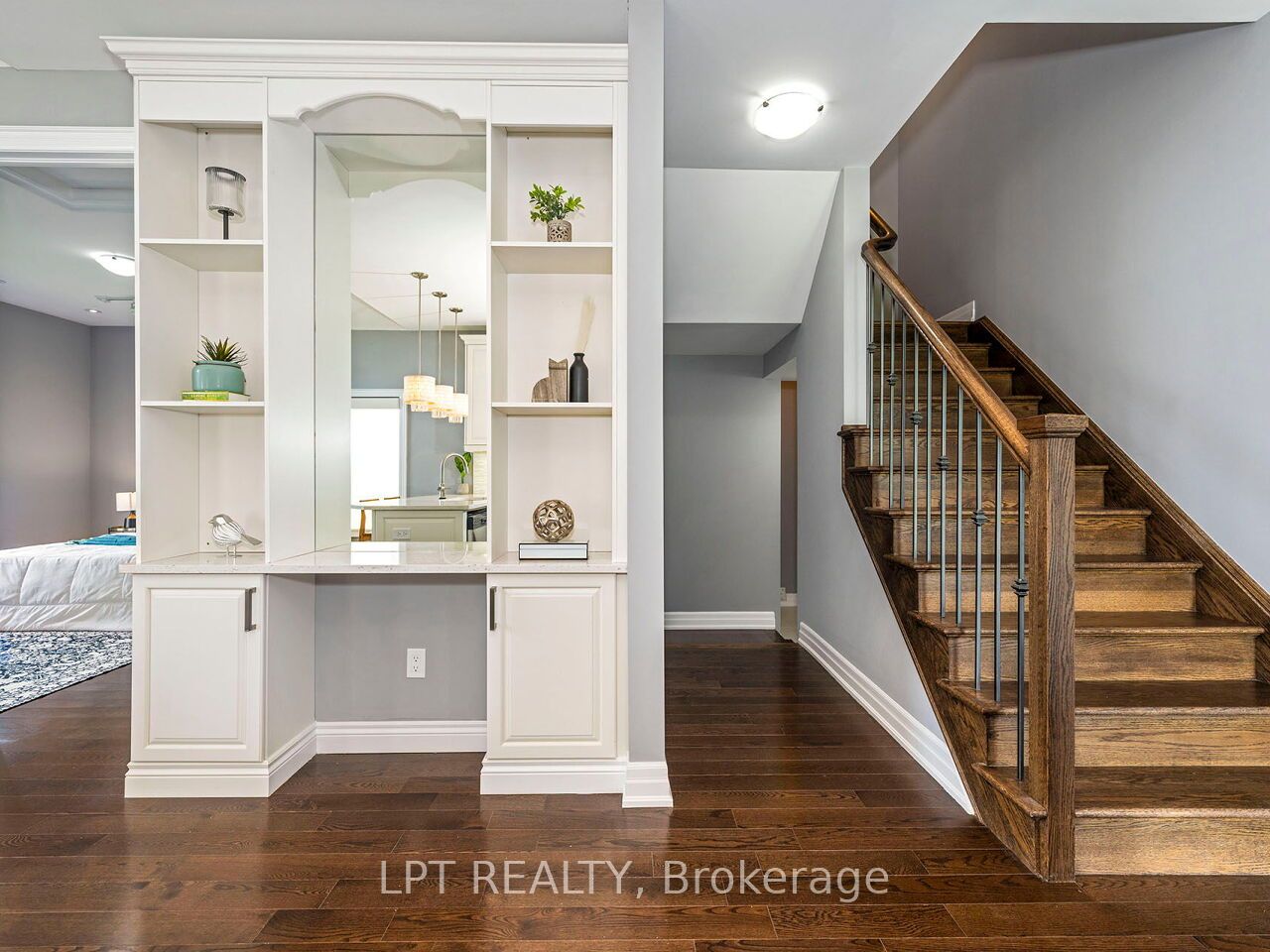 1 Dorchester Boulevard S Property Photo 9
