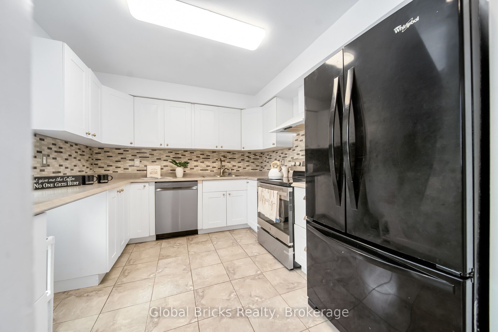15 Green Valley Drive 27 Property Photo 8