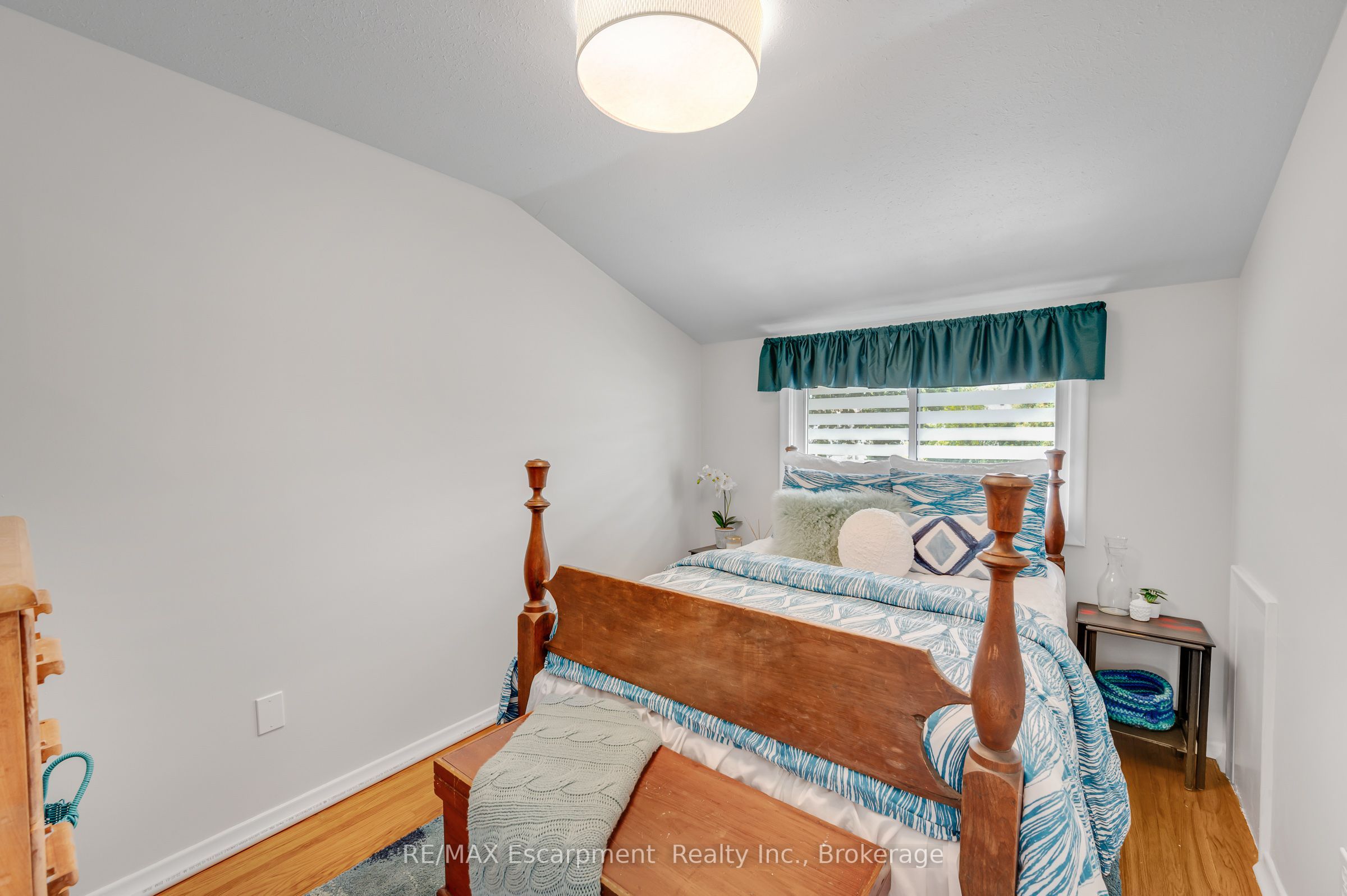 10 Goldfinch Road Property Photo 17