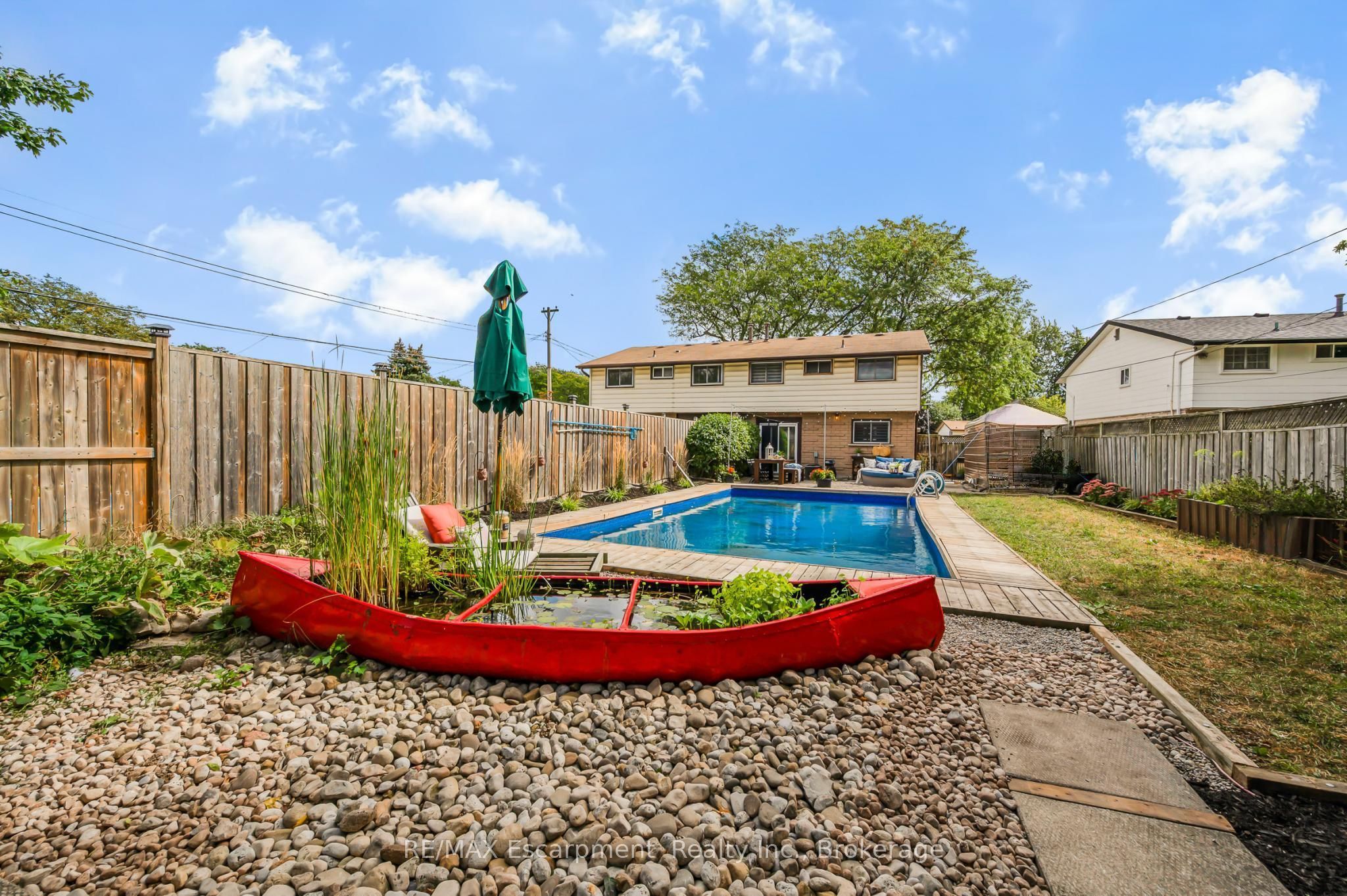 10 Goldfinch Road Property Photo 34