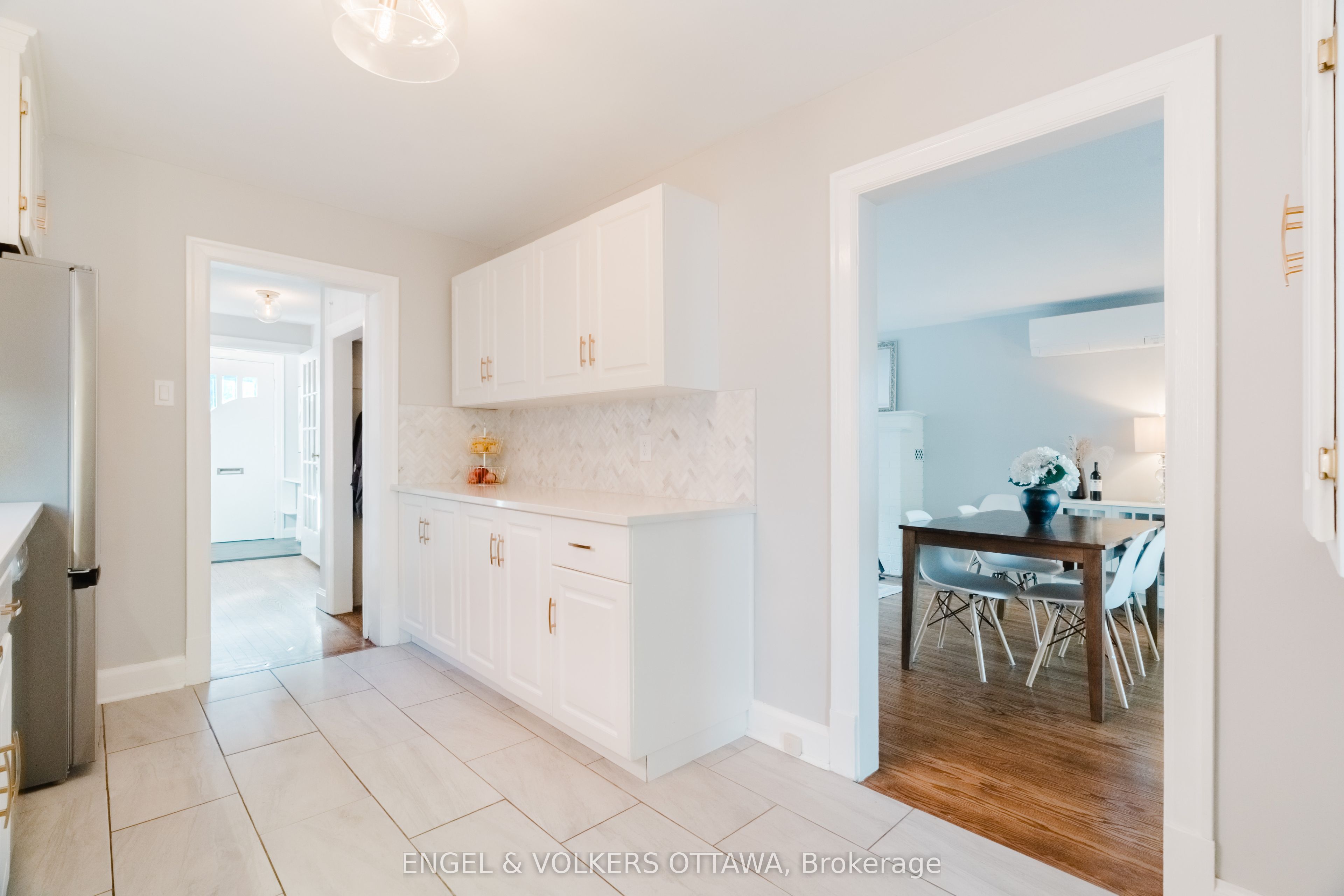 198 Stanley Avenue Property Photo 24