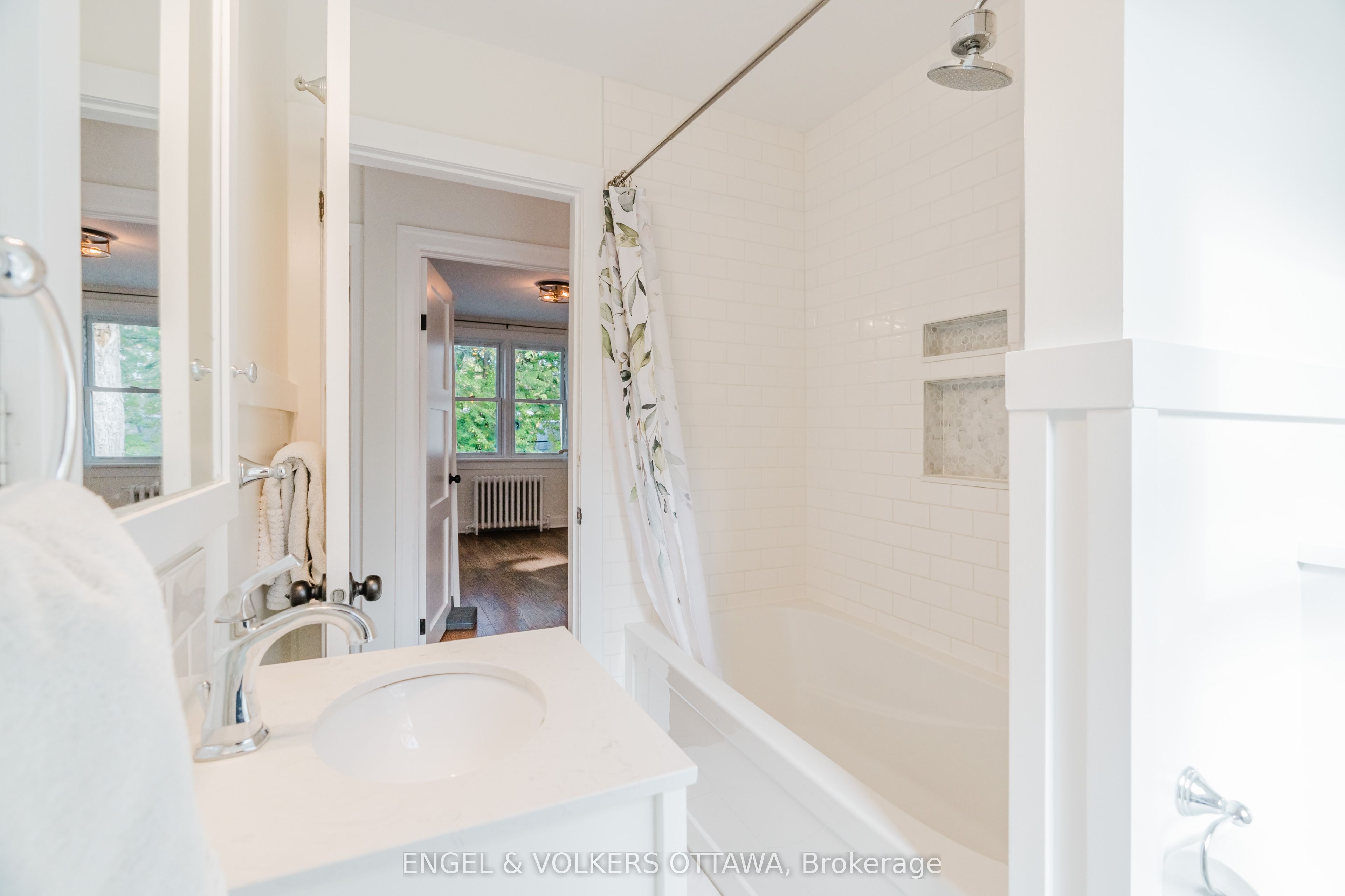 198 Stanley Avenue Property Photo 29