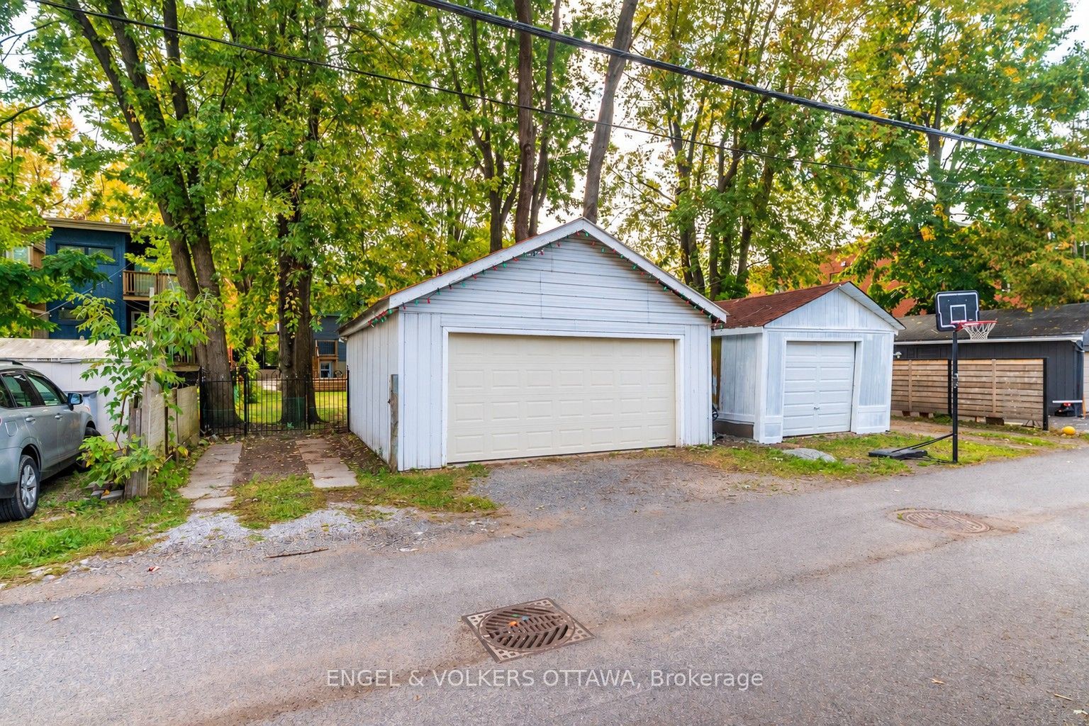 198 Stanley Avenue Property Photo 48
