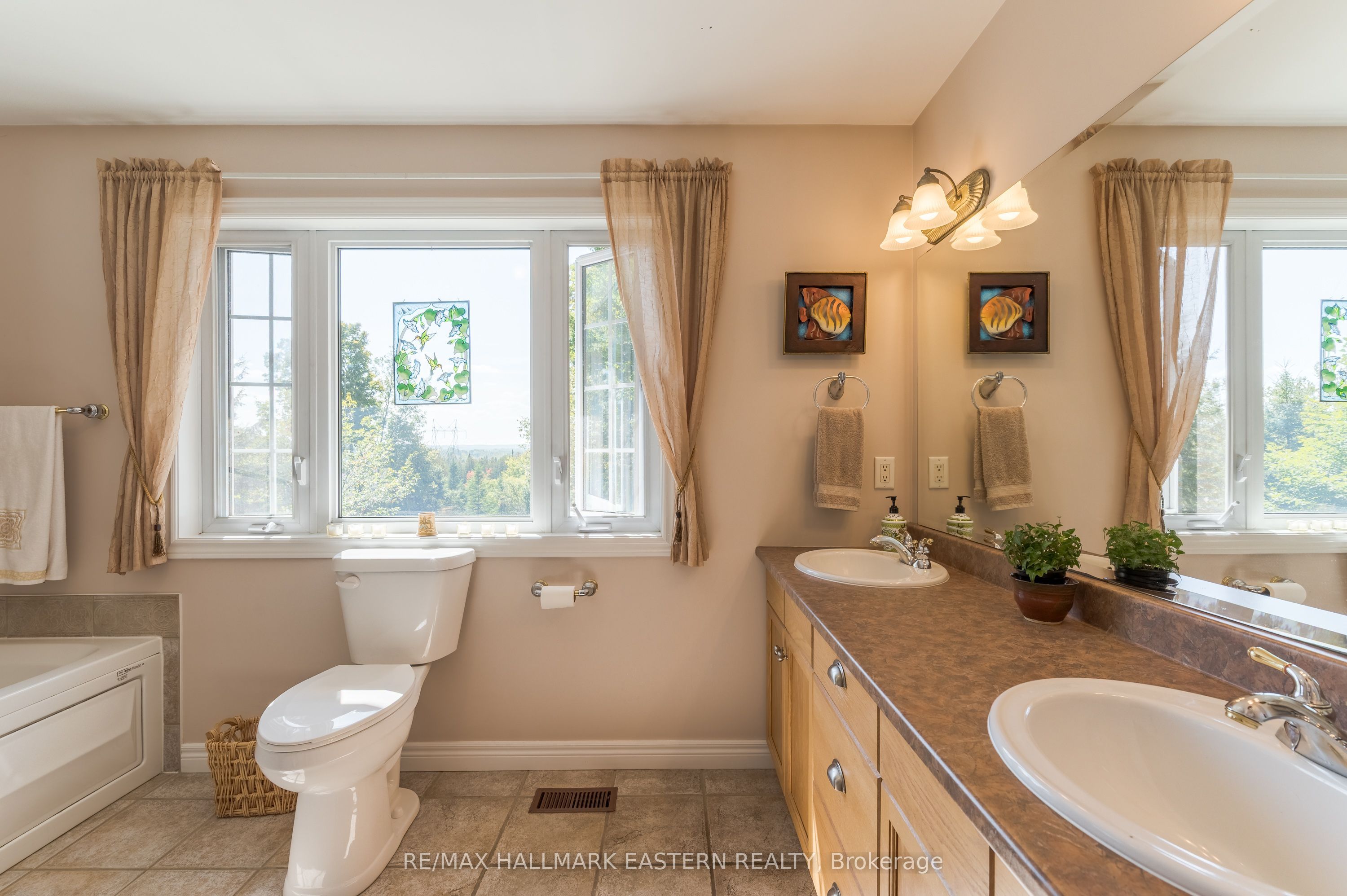 27 Woodland Trail Property Photo 23