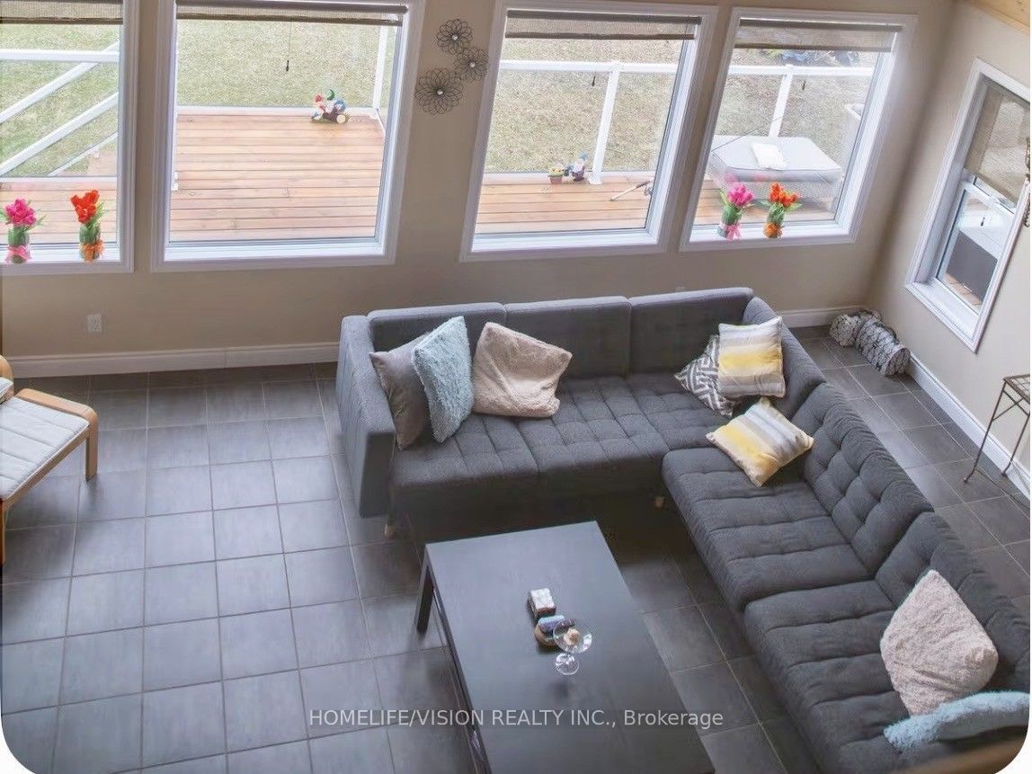 128 Bayview Drive Property Photo 4