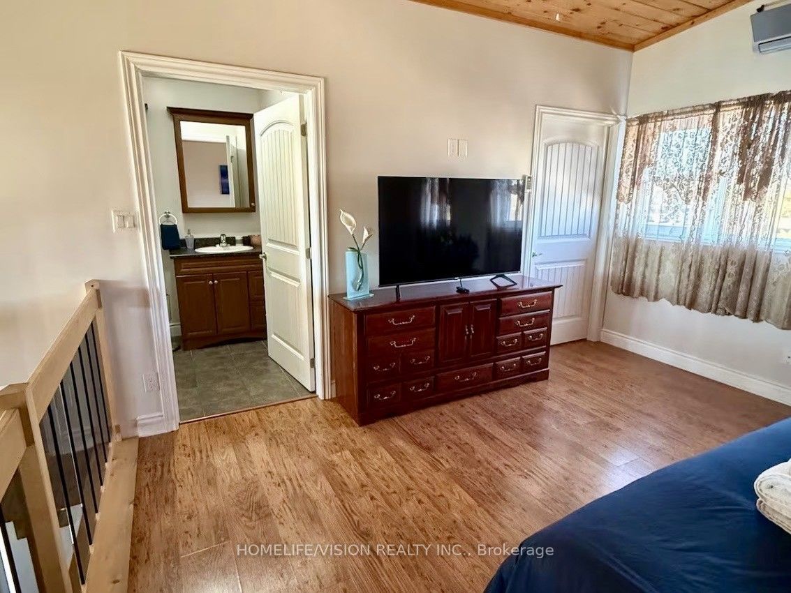 128 Bayview Drive Property Photo 9