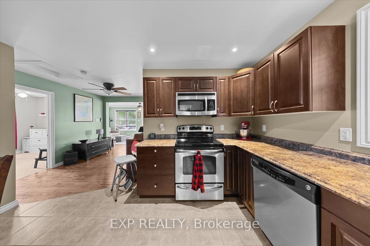 126 Gardiner Shore Road Property Photo 9
