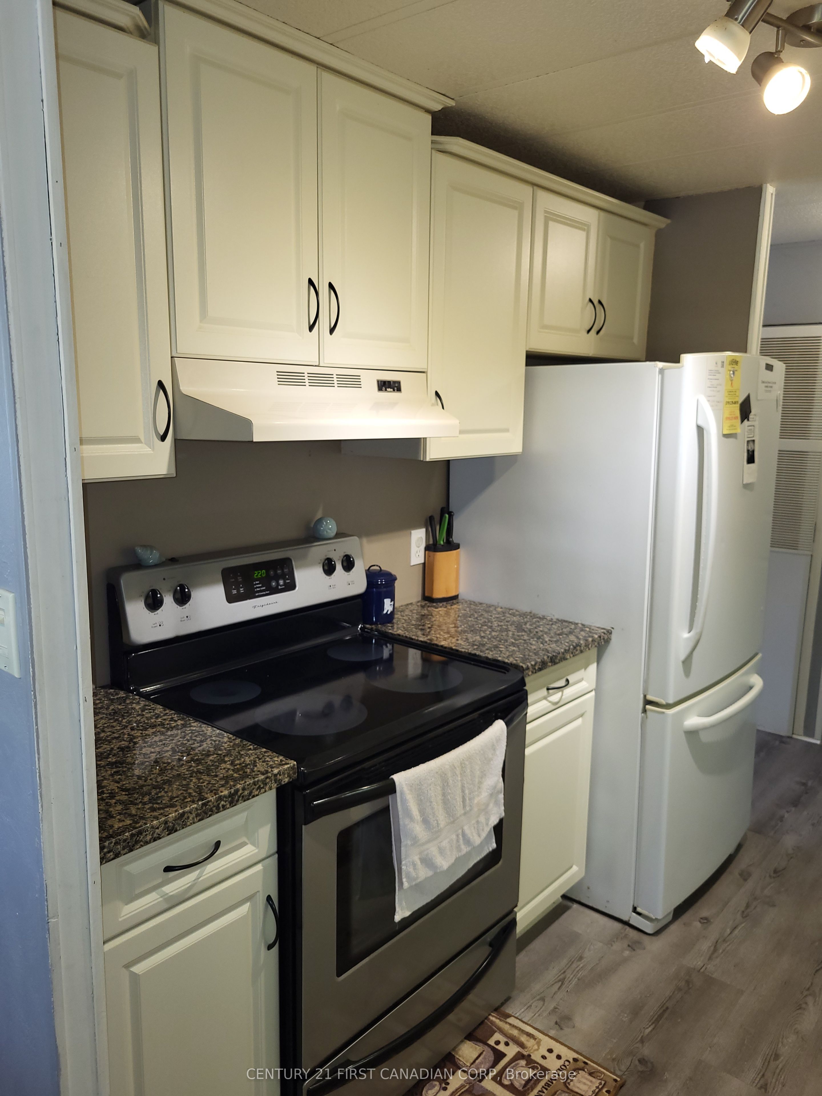 72599 Stanley Street Property Photo 14