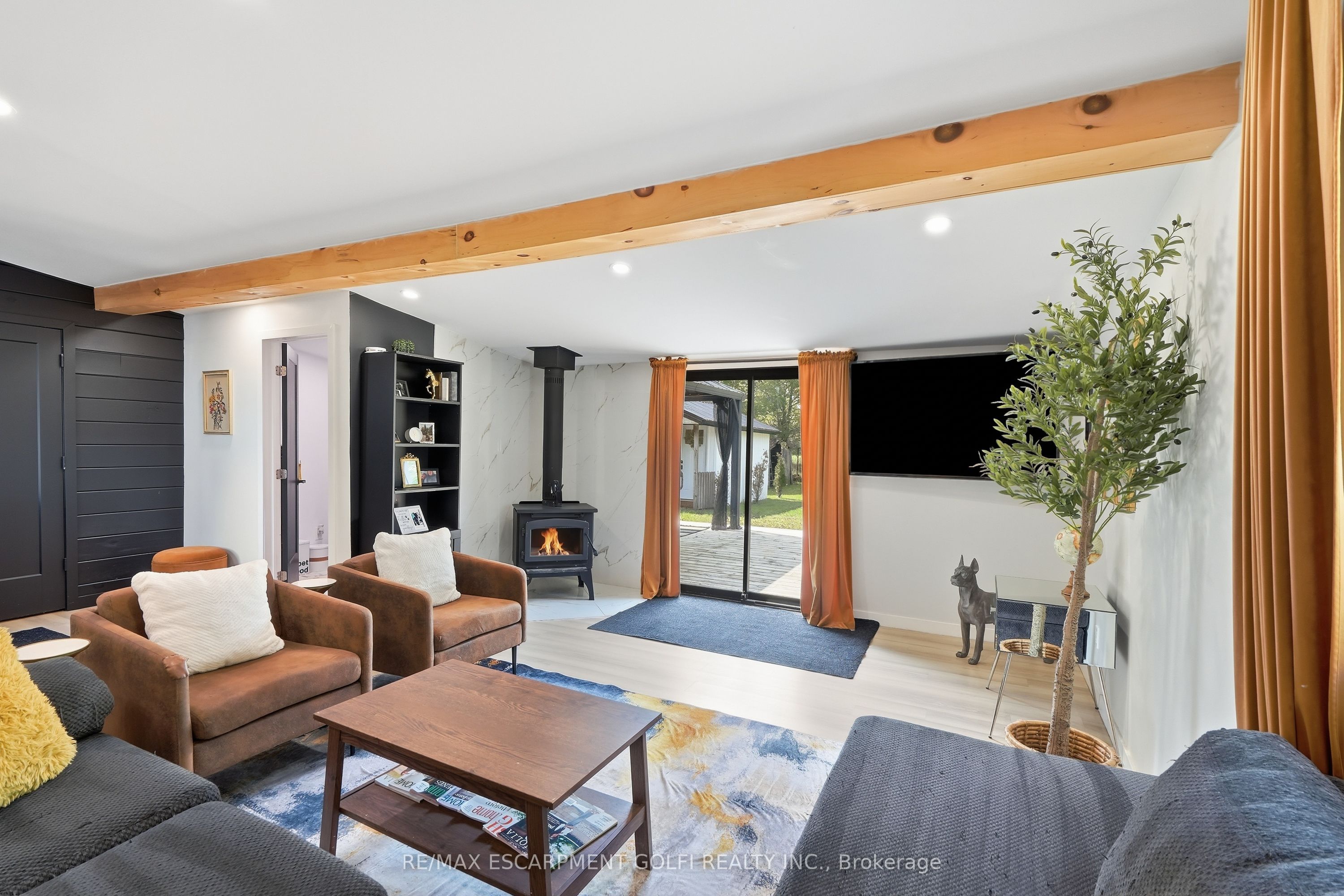 1368 Lorraine Road Property Photo 8