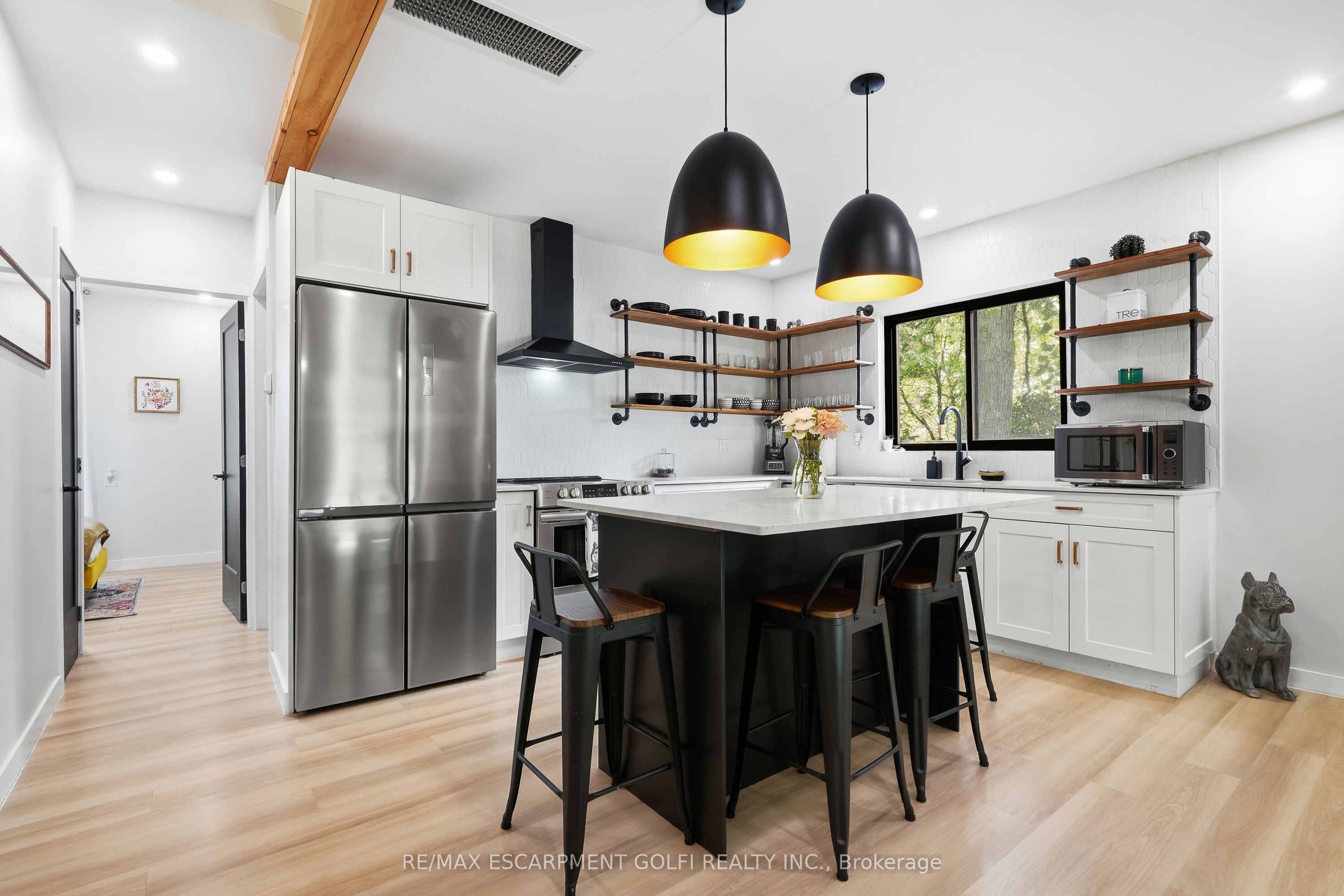 1368 Lorraine Road Property Photo 11