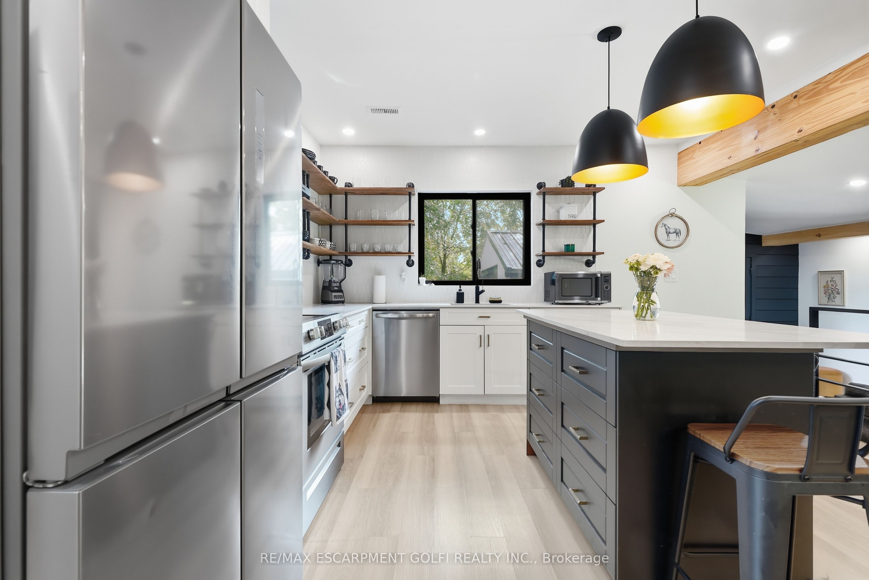 1368 Lorraine Road Property Photo 13